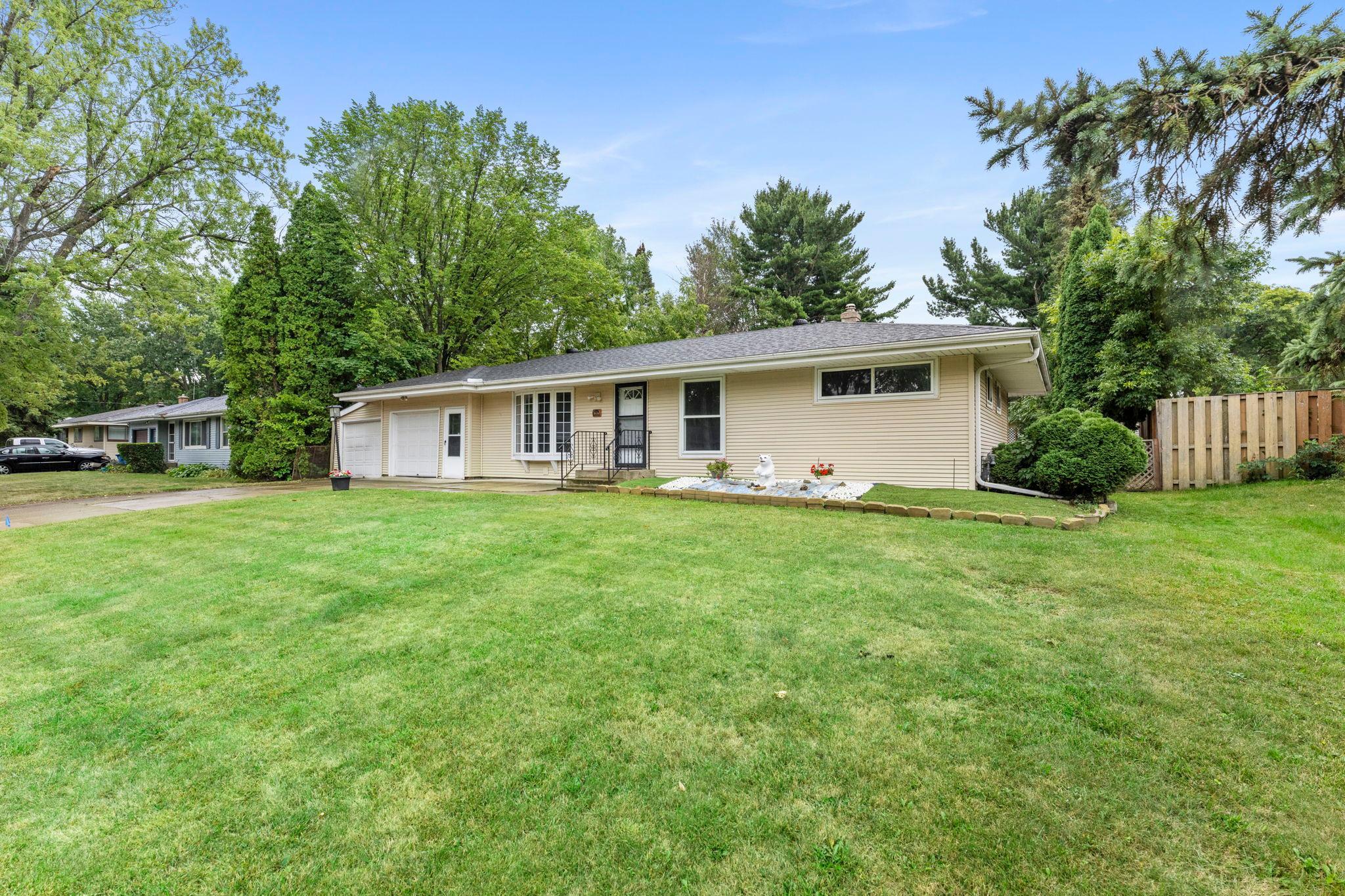 View of Residential at 3907 Lakewood Avenue, White Bear Lake MN 55110, White Bear Lake (2 of 57) - Mike Wilen | Minnesota Team Real Estate