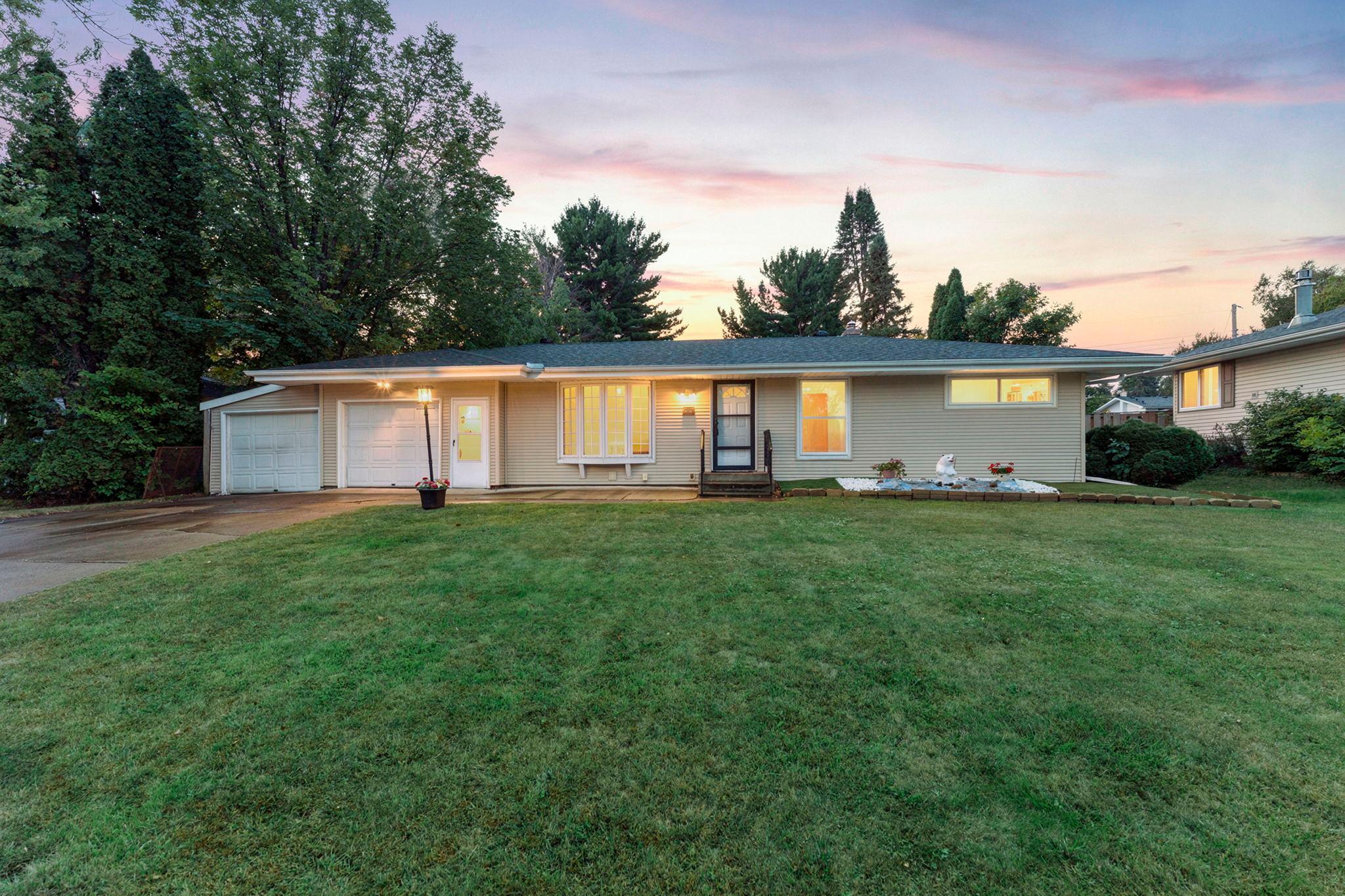 View of Residential at 3907 Lakewood Avenue, White Bear Lake MN 55110, White Bear Lake (3 of 57) - Mike Wilen | Minnesota Team Real Estate