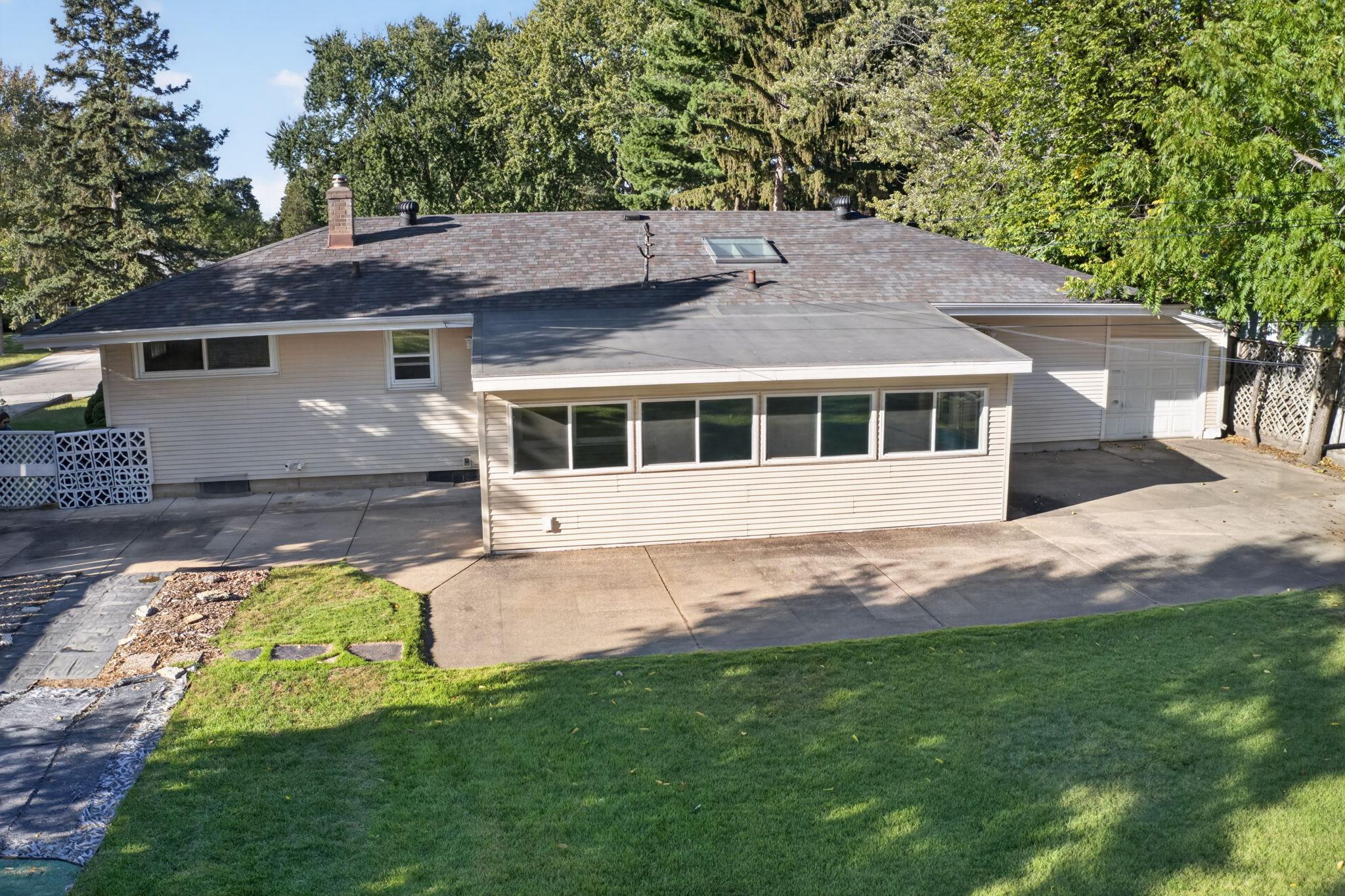 View of Residential at 3907 Lakewood Avenue, White Bear Lake MN 55110, White Bear Lake (46 of 57) - Mike Wilen | Minnesota Team Real Estate