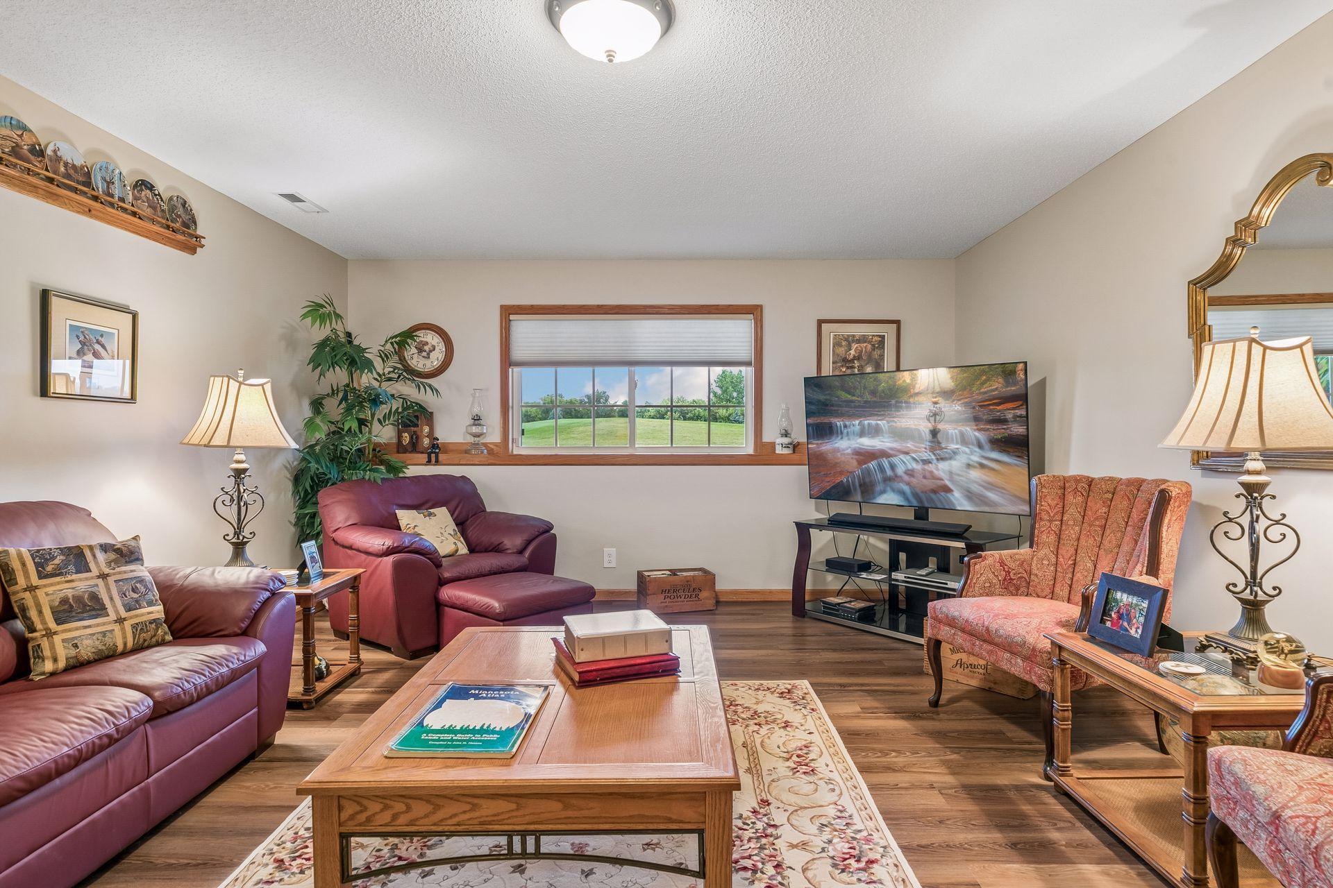 View of Residential at 516 Holly Lane, Oakdale MN 55128, Oakdale (32 of 54) - Mike Wilen | Minnesota Team Real Estate