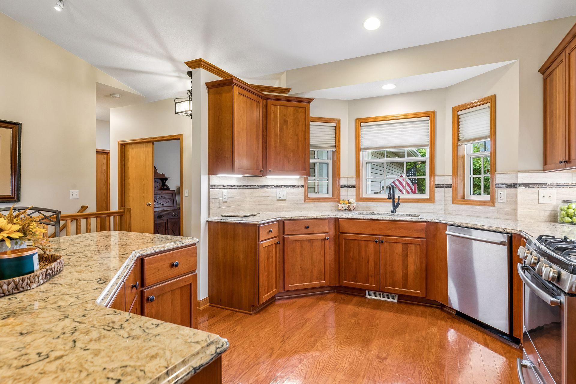 View of Residential at 516 Holly Lane, Oakdale MN 55128, Oakdale (13 of 54) - Mike Wilen | Minnesota Team Real Estate