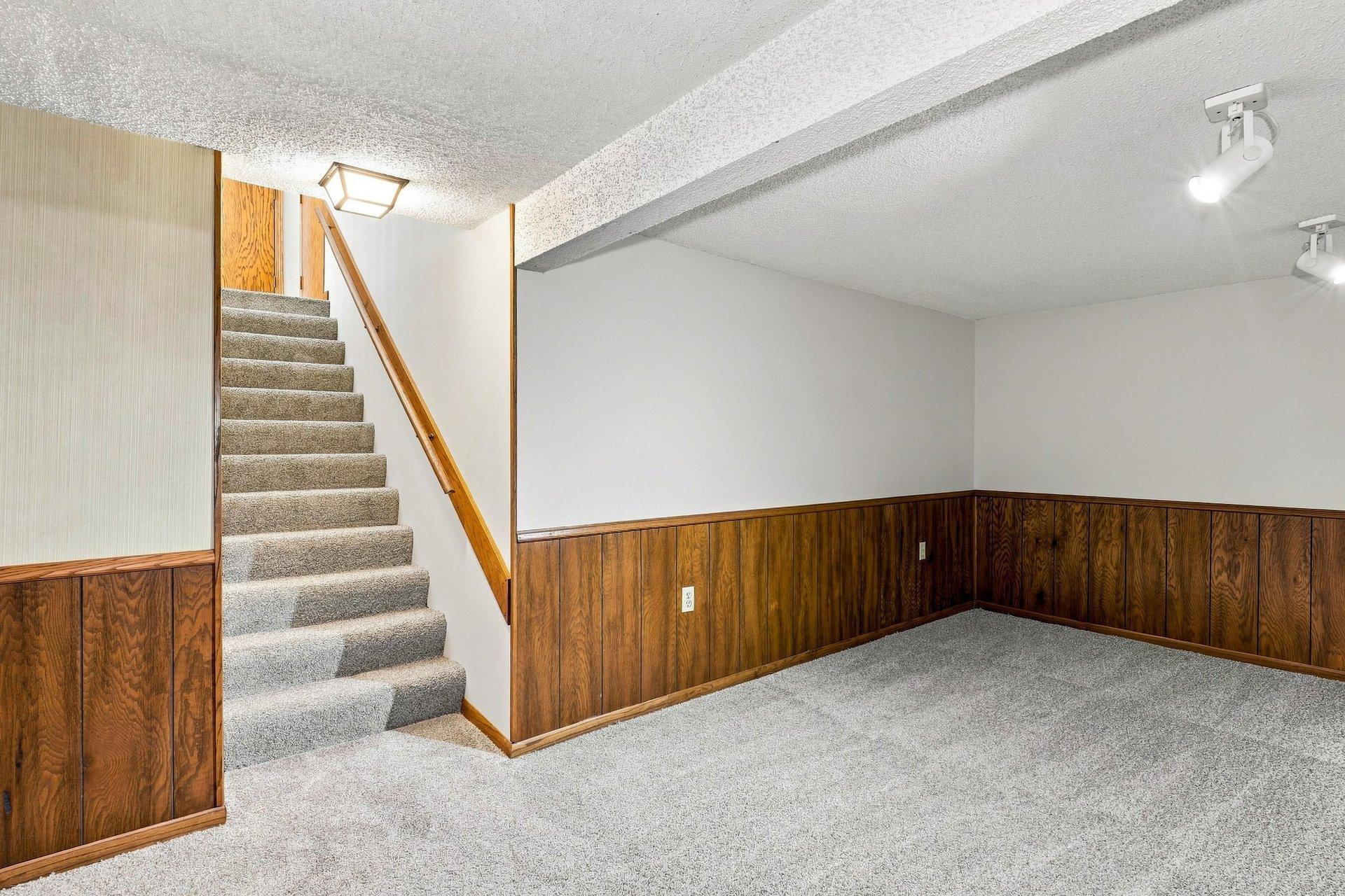 View of Residential at 7158 Upper 139th Street, Apple Valley MN 55124, Apple Valley (24 of 46) - Mike Wilen | Minnesota Team Real Estate
