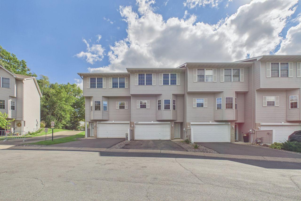 View of Residential at 14157 43rd Avenue, Plymouth MN 55446, Plymouth (24 of 26) - Mike Wilen | Minnesota Team Real Estate