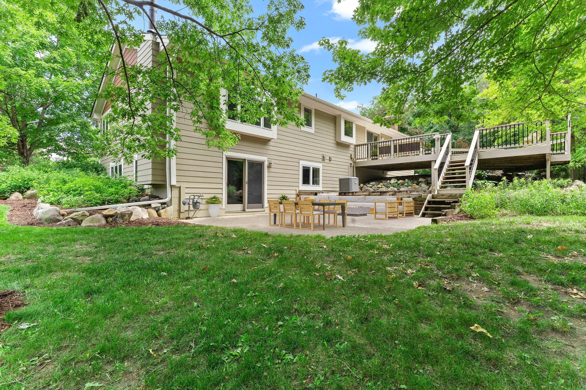 View of Residential at 940 Trail Court, Eagan MN 55123, Eagan (40 of 56) - Mike Wilen | Minnesota Team Real Estate