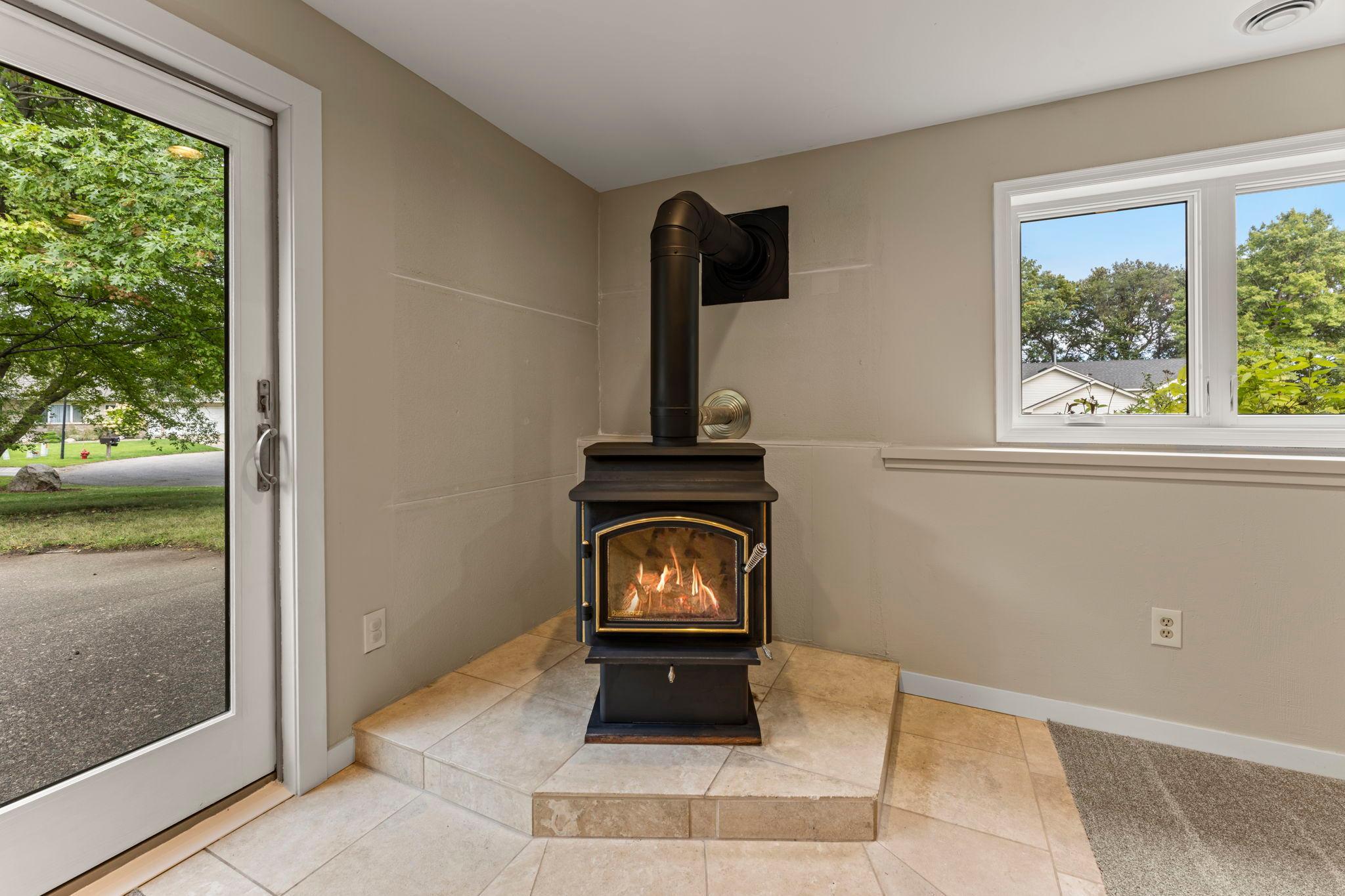 View of Residential at 940 Trail Court, Eagan MN 55123, Eagan (29 of 56) - Mike Wilen | Minnesota Team Real Estate
