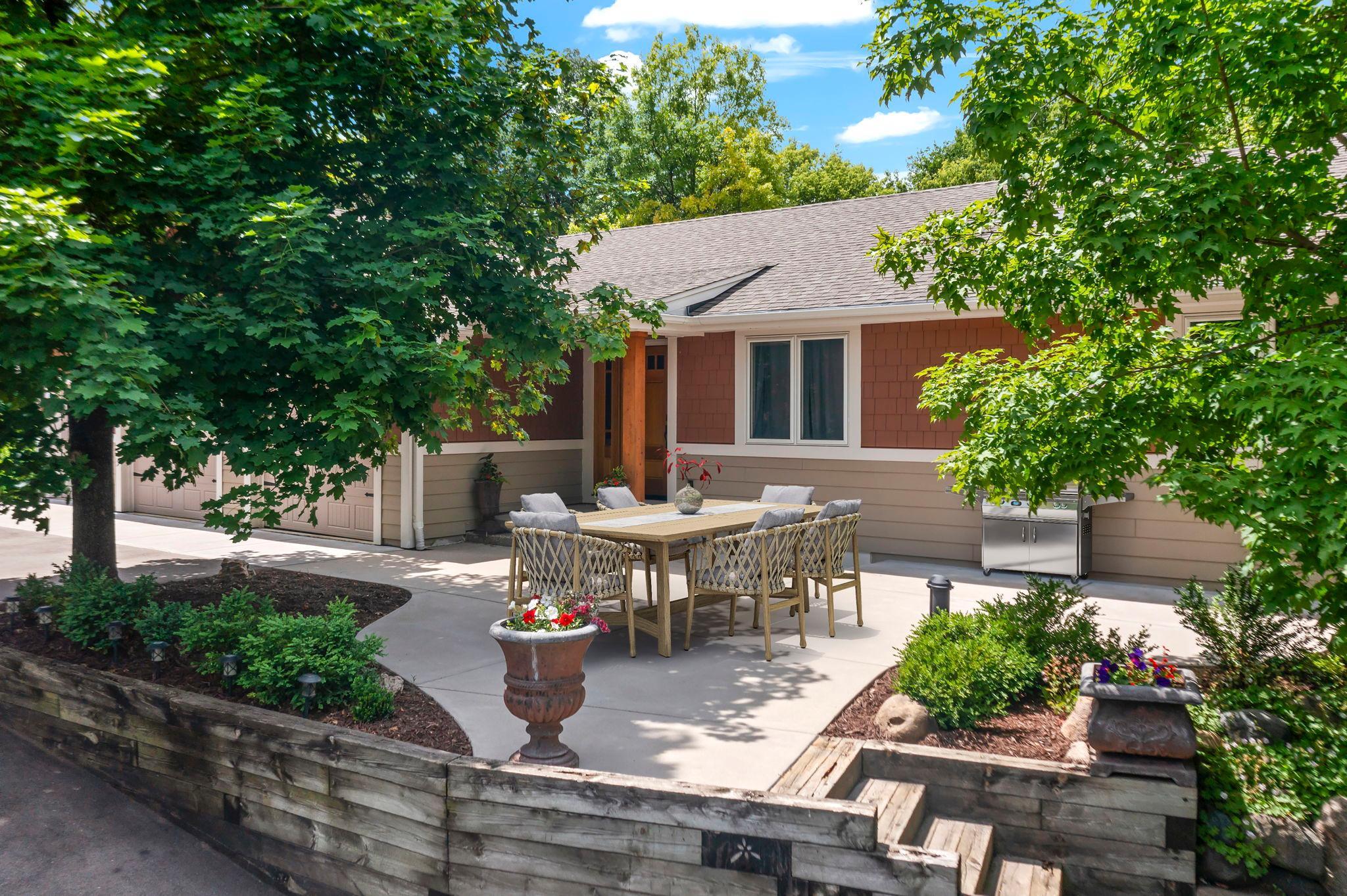 View of Single Family at 940 Trail Court, Eagan - Mike Wilen | Minnesota Team Real Estate