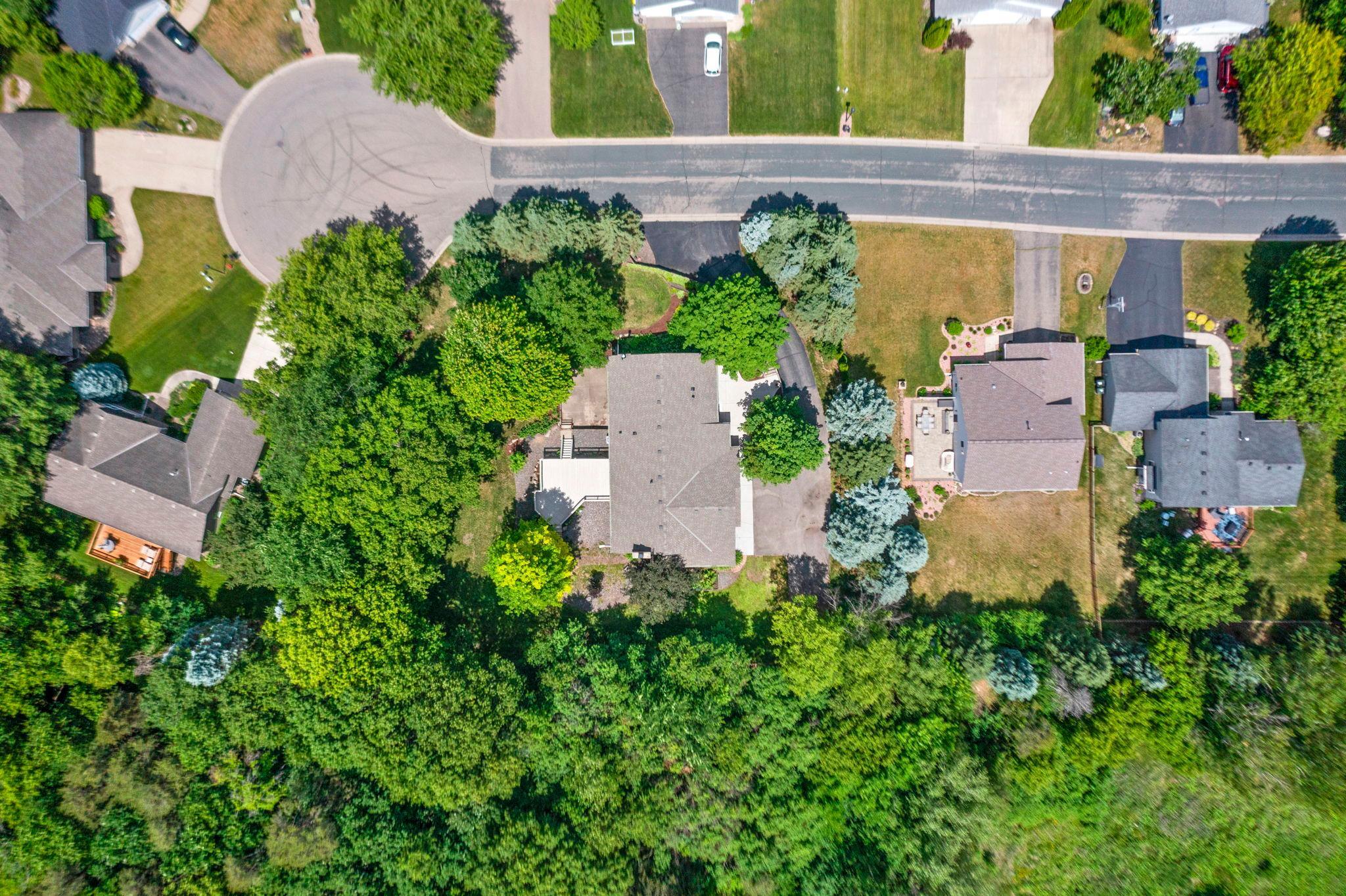 View of Residential at 940 Trail Court, Eagan MN 55123, Eagan (53 of 56) - Mike Wilen | Minnesota Team Real Estate