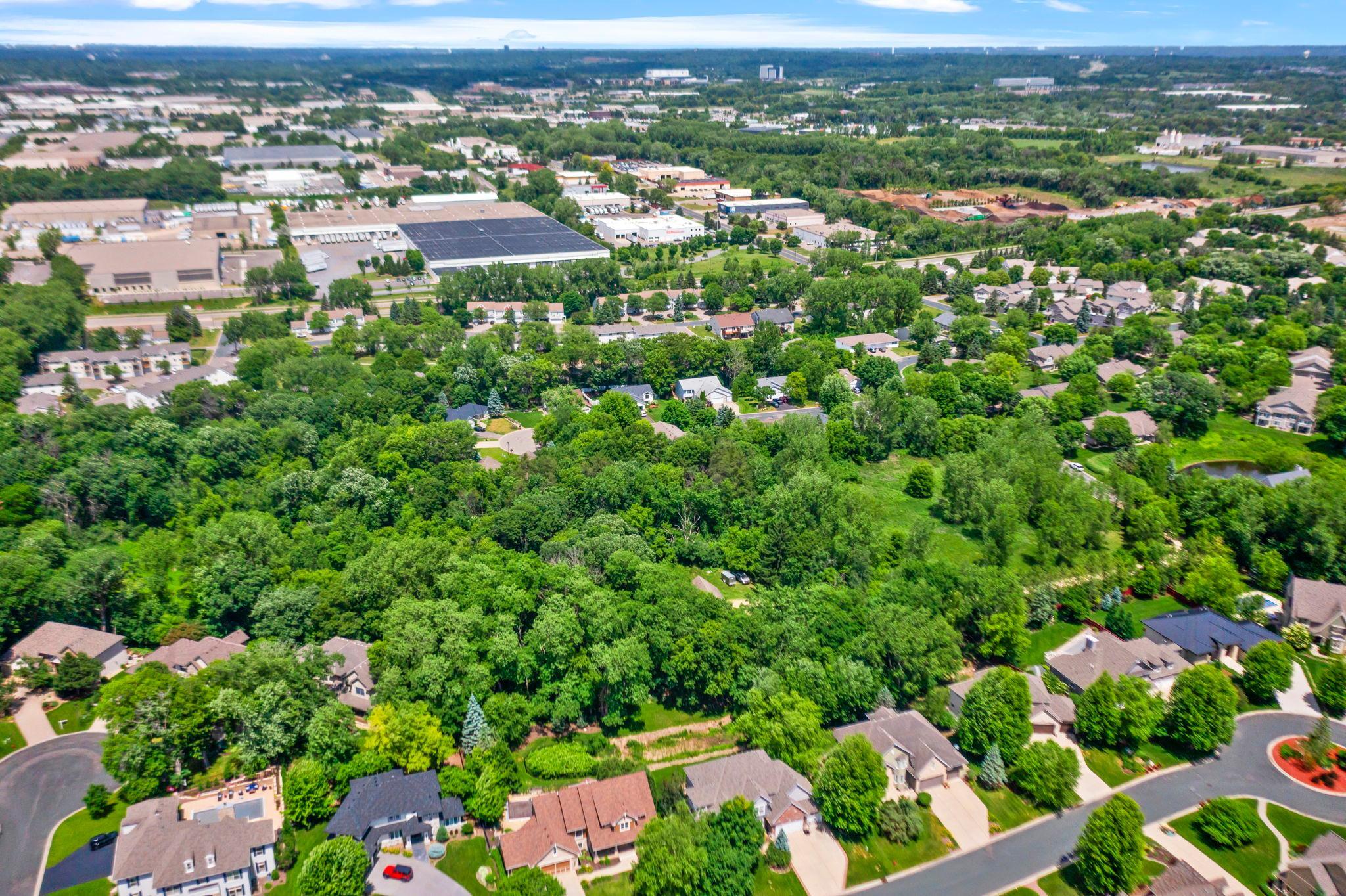 View of Residential at 940 Trail Court, Eagan MN 55123, Eagan (54 of 56) - Mike Wilen | Minnesota Team Real Estate