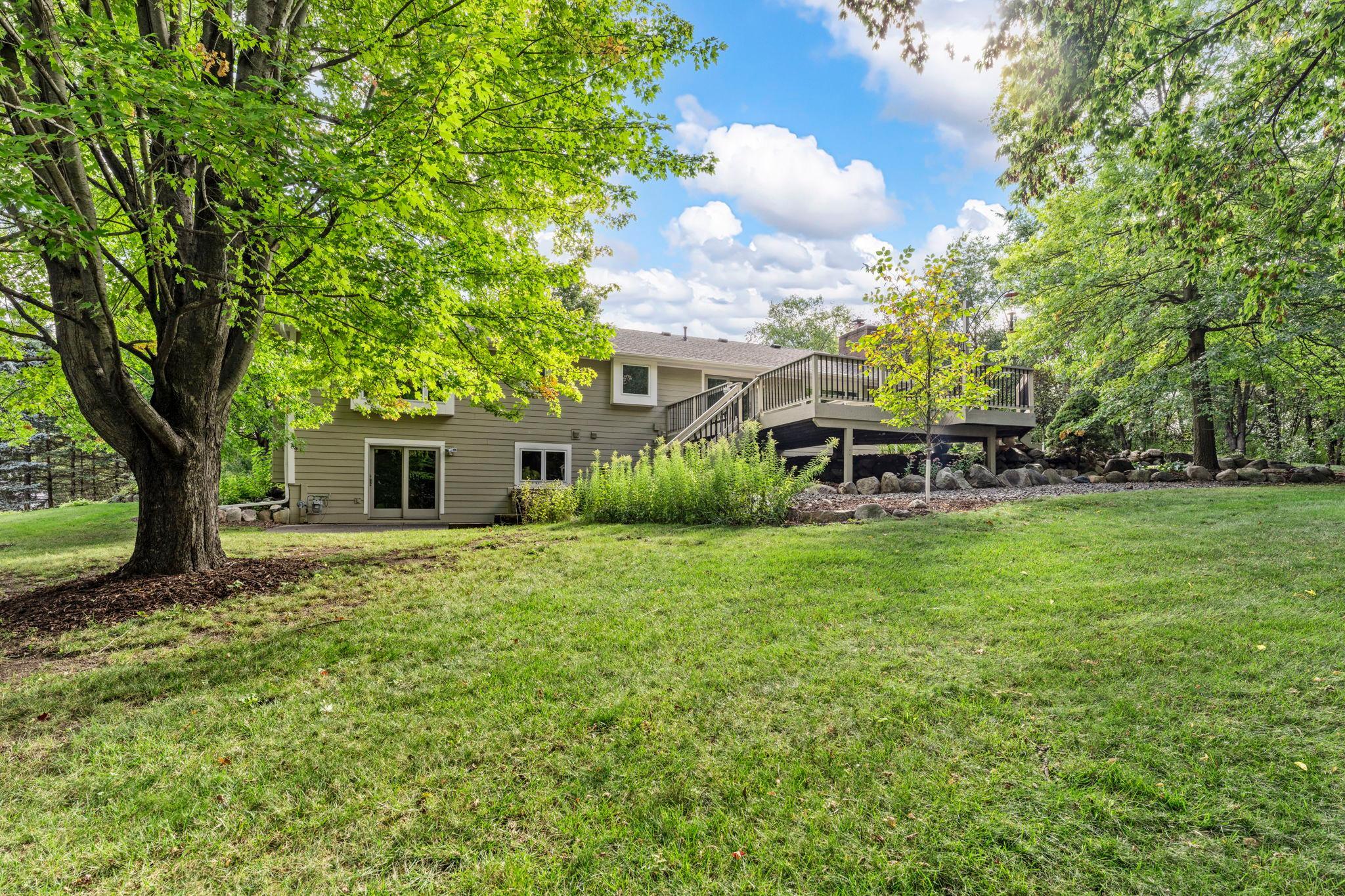View of Residential at 940 Trail Court, Eagan MN 55123, Eagan (42 of 56) - Mike Wilen | Minnesota Team Real Estate