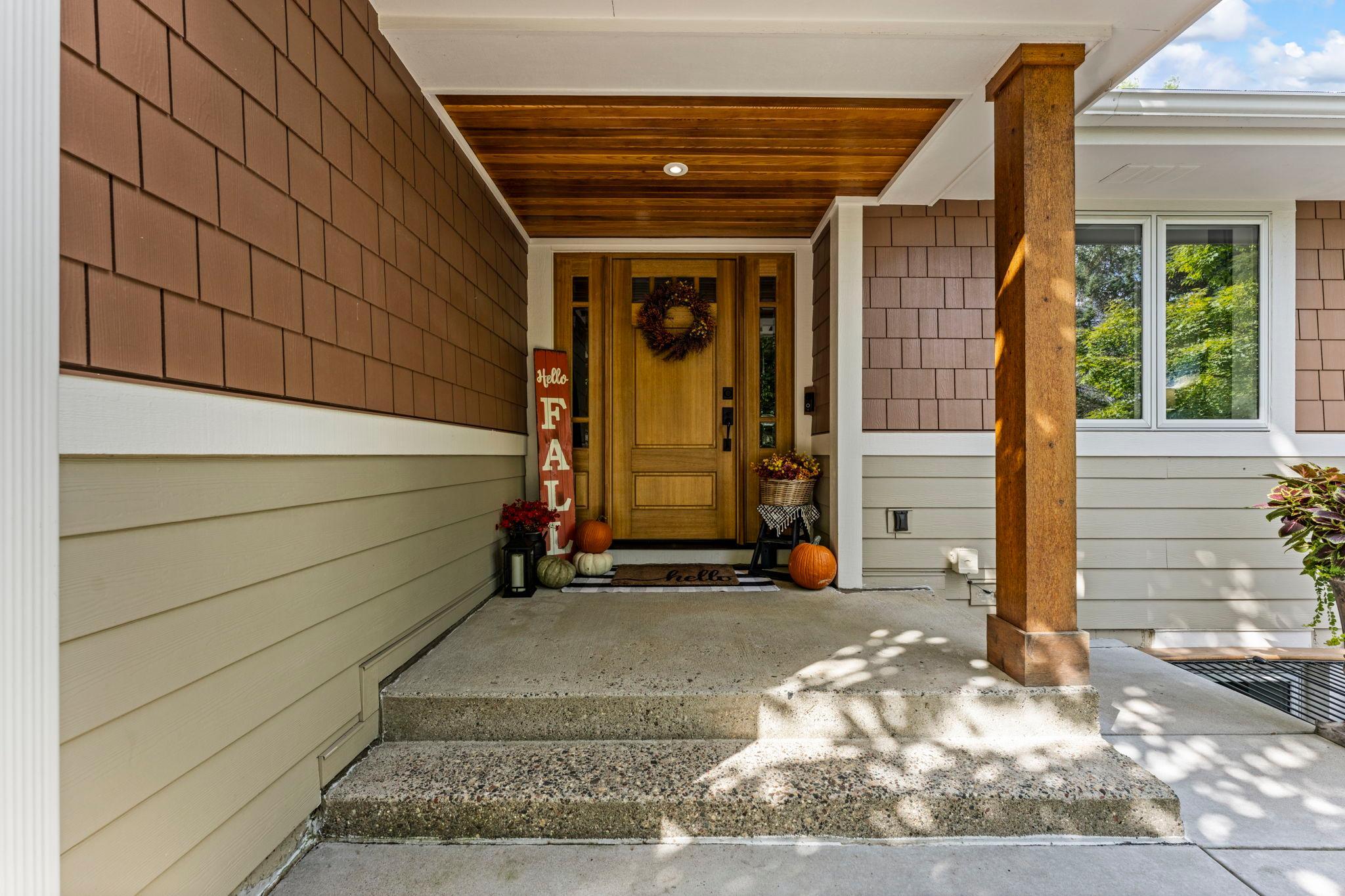View of Residential at 940 Trail Court, Eagan MN 55123, Eagan (2 of 56) - Mike Wilen | Minnesota Team Real Estate