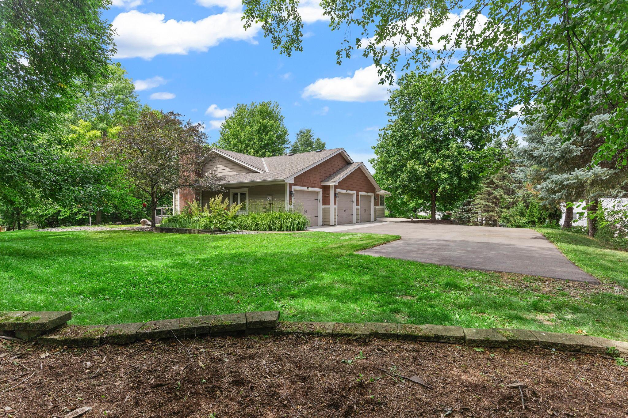View of Residential at 940 Trail Court, Eagan MN 55123, Eagan (46 of 56) - Mike Wilen | Minnesota Team Real Estate