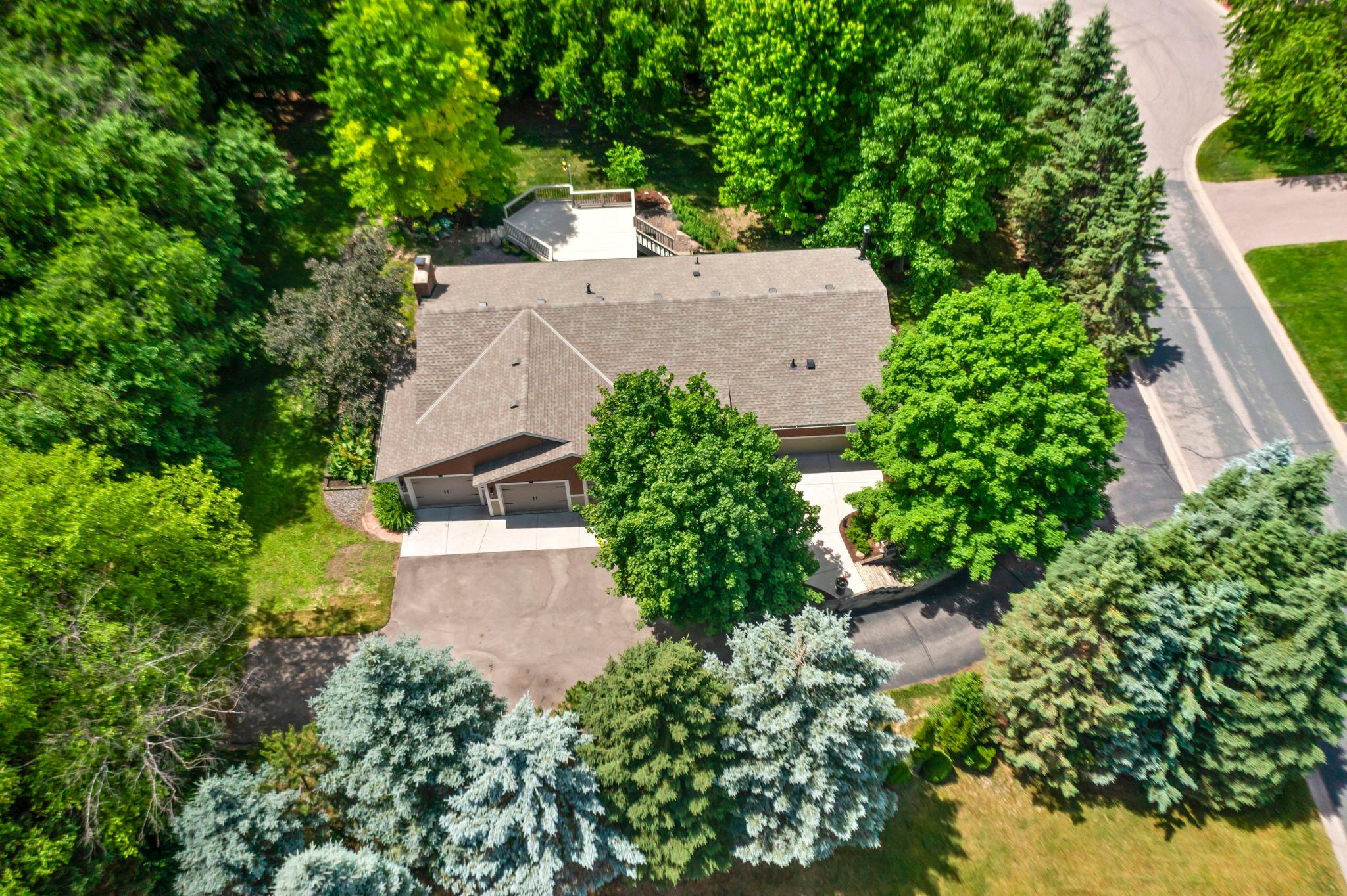View of Residential at 940 Trail Court, Eagan MN 55123, Eagan (51 of 56) - Mike Wilen | Minnesota Team Real Estate