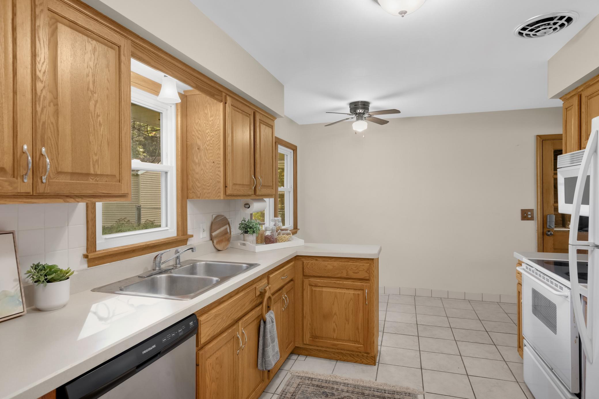 View of Residential at 3829 Oak Street, Brooklyn Center MN 55429, Brooklyn Center (13 of 43) - Mike Wilen | Minnesota Team Real Estate