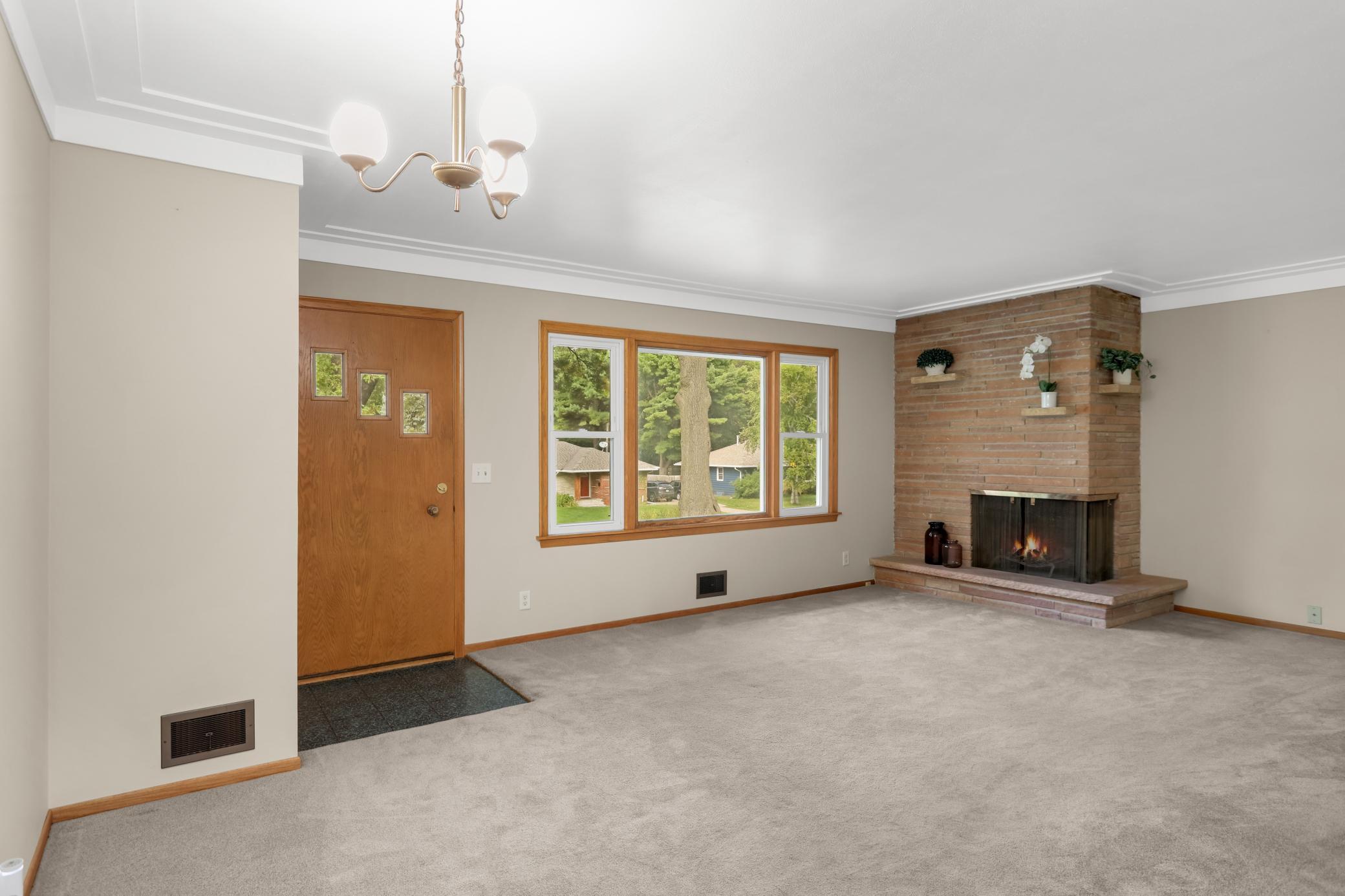 View of Residential at 3829 Oak Street, Brooklyn Center MN 55429, Brooklyn Center (4 of 43) - Mike Wilen | Minnesota Team Real Estate