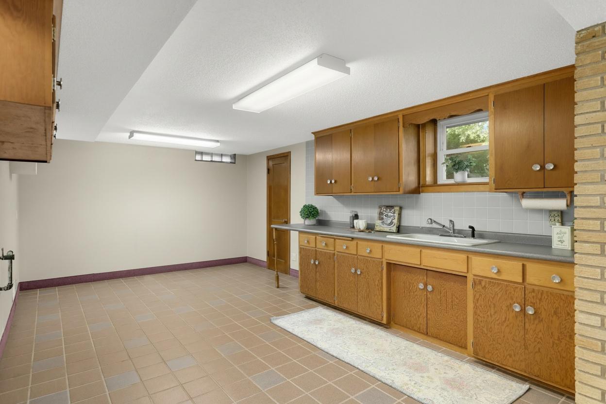 View of Residential at 3829 Oak Street, Brooklyn Center MN 55429, Brooklyn Center (25 of 43) - Mike Wilen | Minnesota Team Real Estate