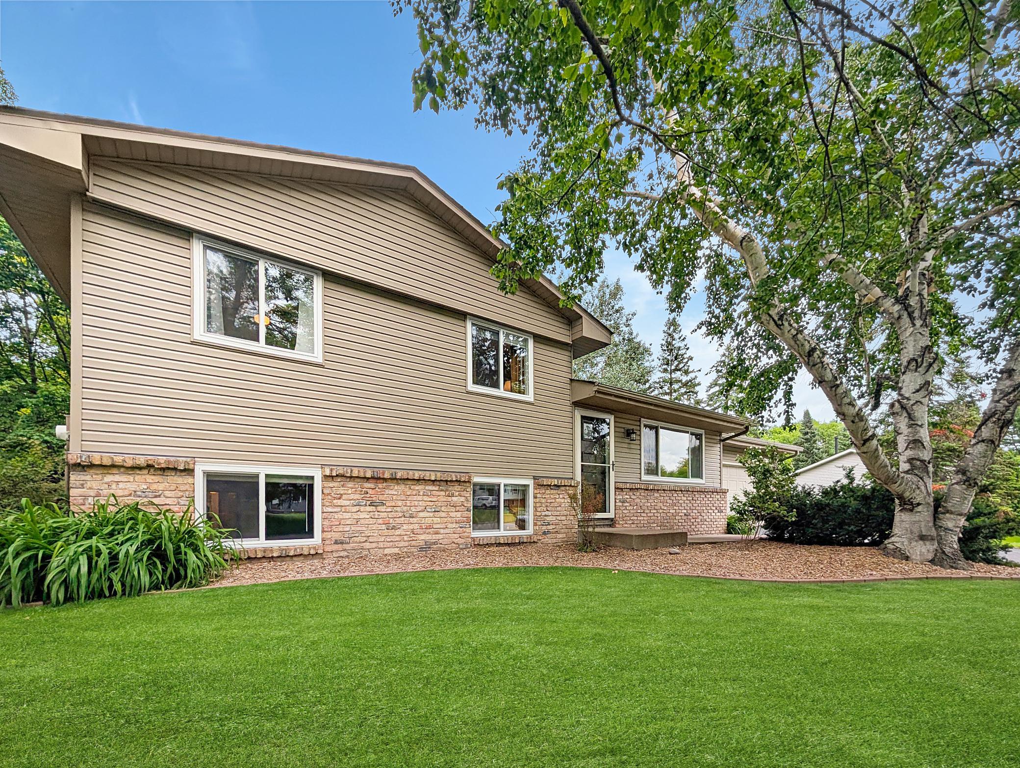 View of Residential at 10500 39th Avenue, Plymouth MN 55441, Plymouth (34 of 40) - Mike Wilen | Minnesota Team Real Estate