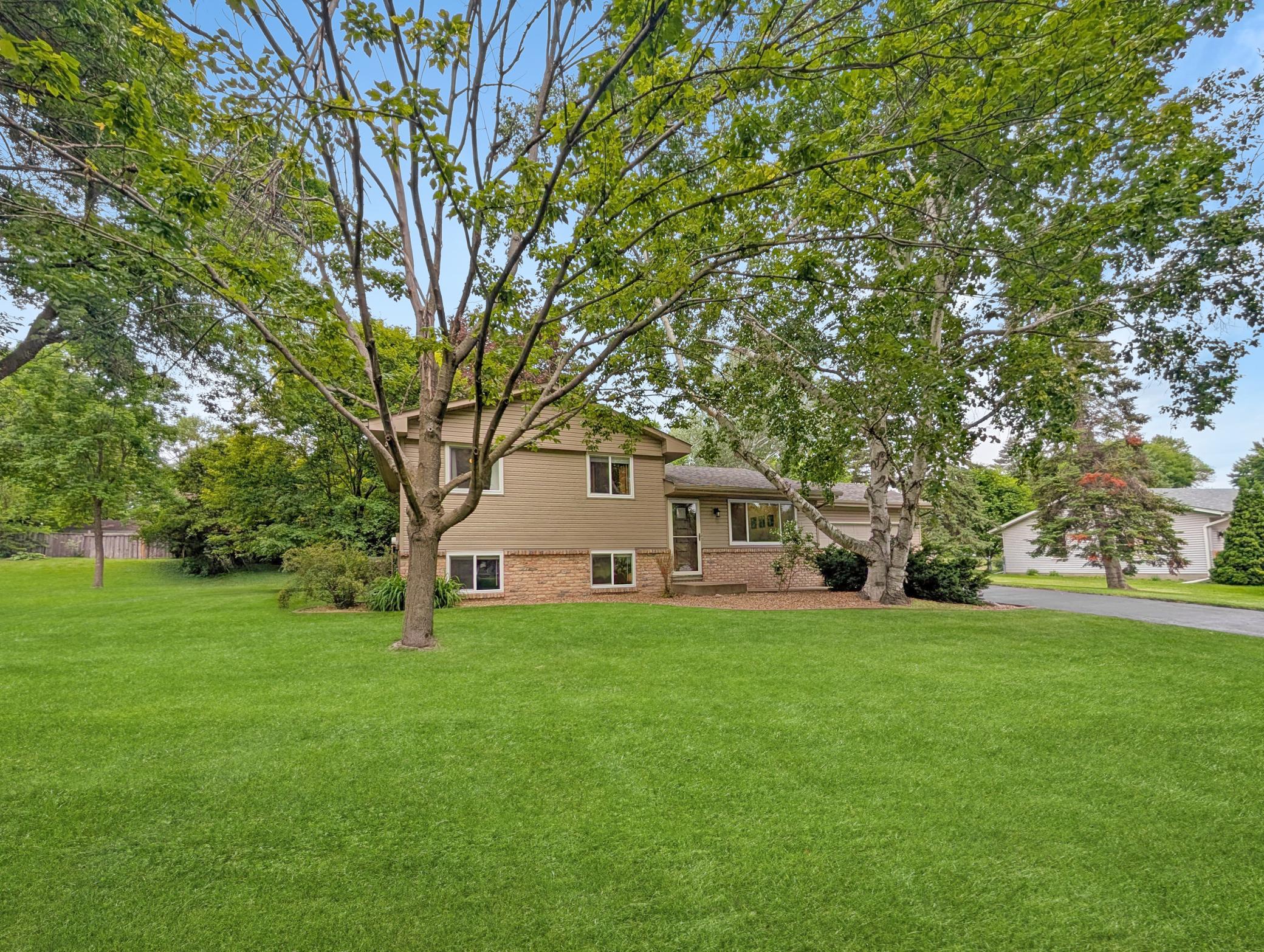 View of Residential at 10500 39th Avenue, Plymouth MN 55441, Plymouth (35 of 40) - Mike Wilen | Minnesota Team Real Estate
