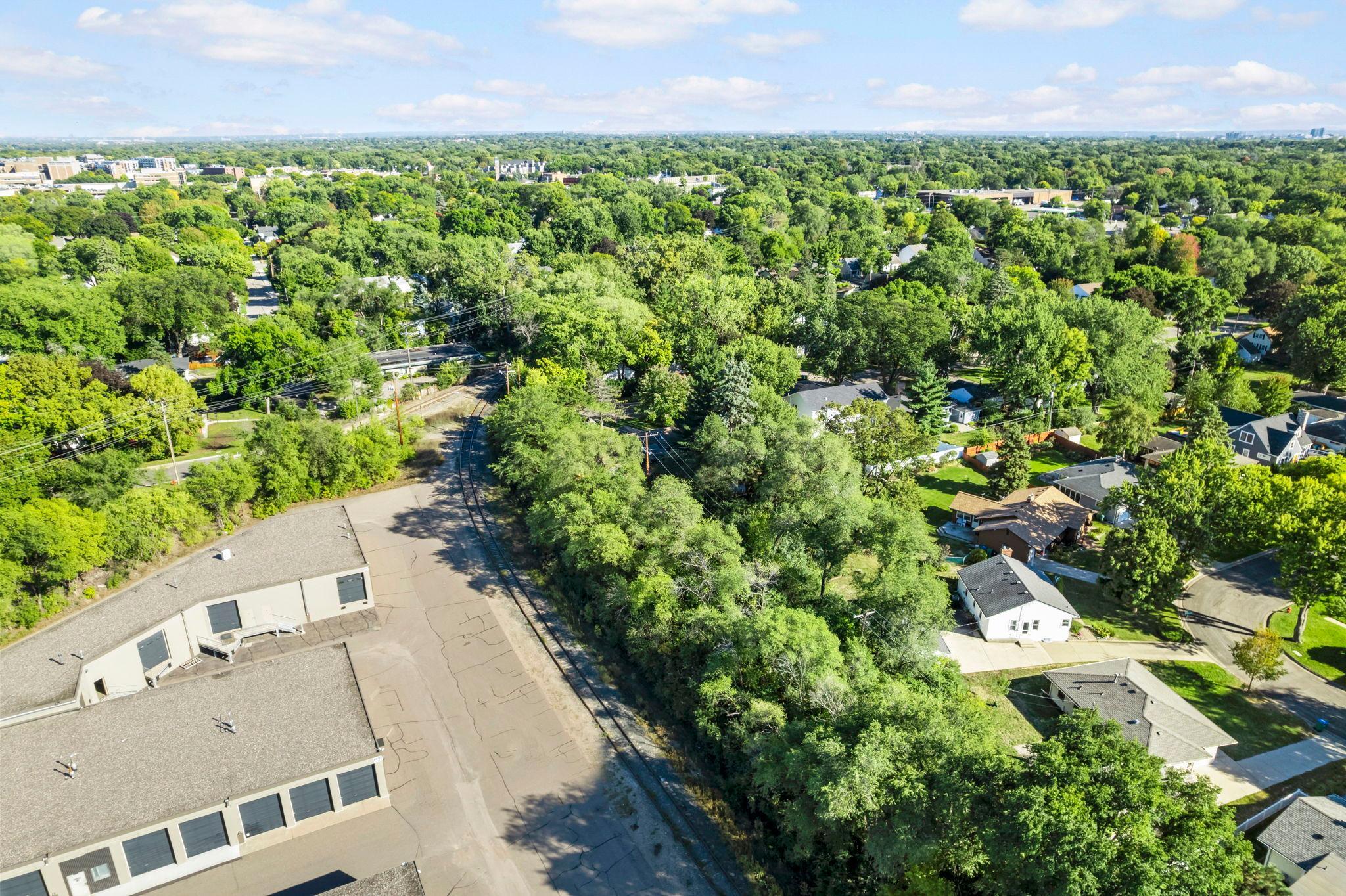 View of Residential at 3904 Brunswick Avenue, Saint Louis Park MN 55416, Saint Louis Park (107 of 107) - Mike Wilen | Minnesota Team Real Estate