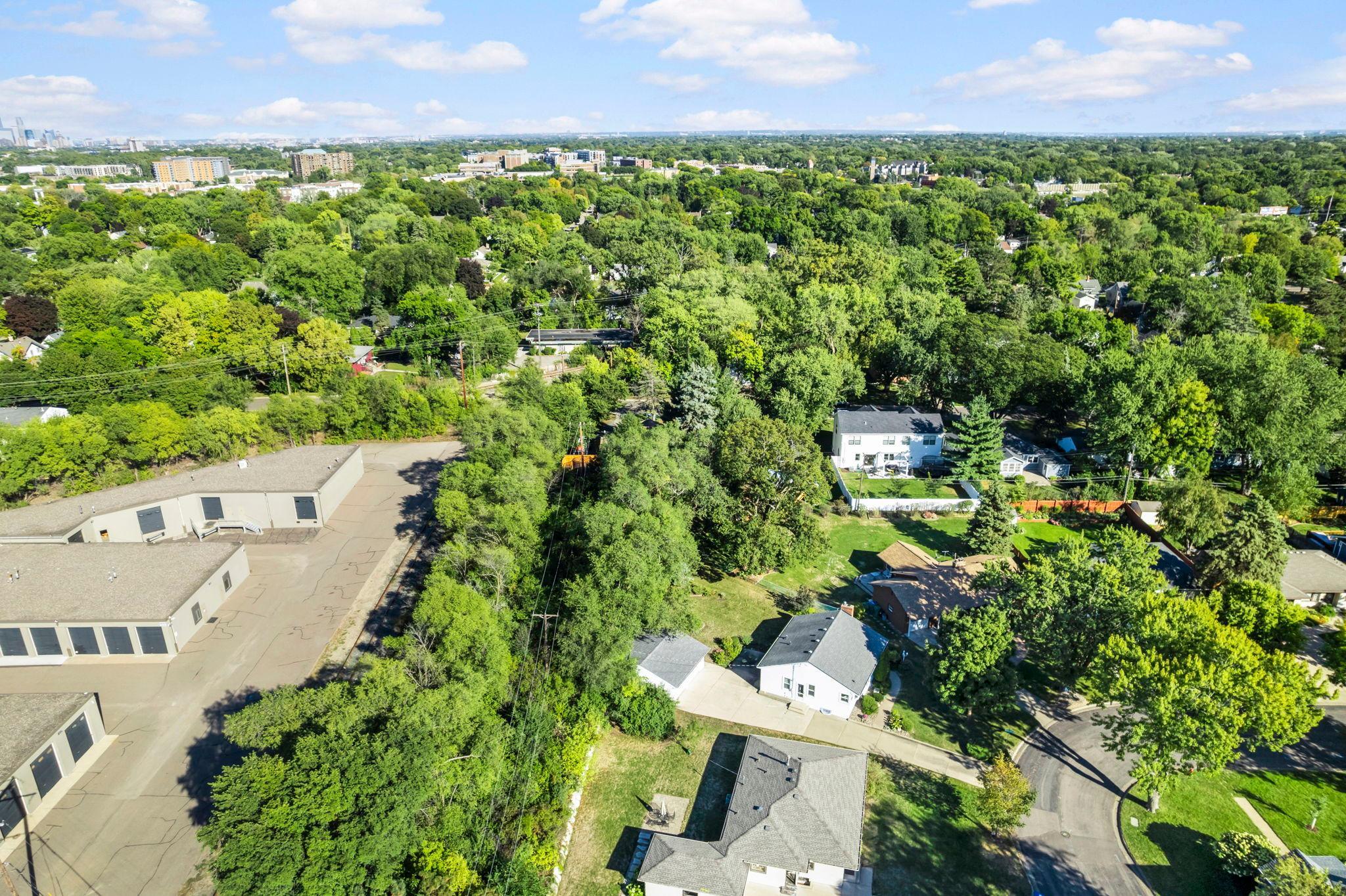 View of Residential at 3904 Brunswick Avenue, Saint Louis Park MN 55416, Saint Louis Park (106 of 107) - Mike Wilen | Minnesota Team Real Estate