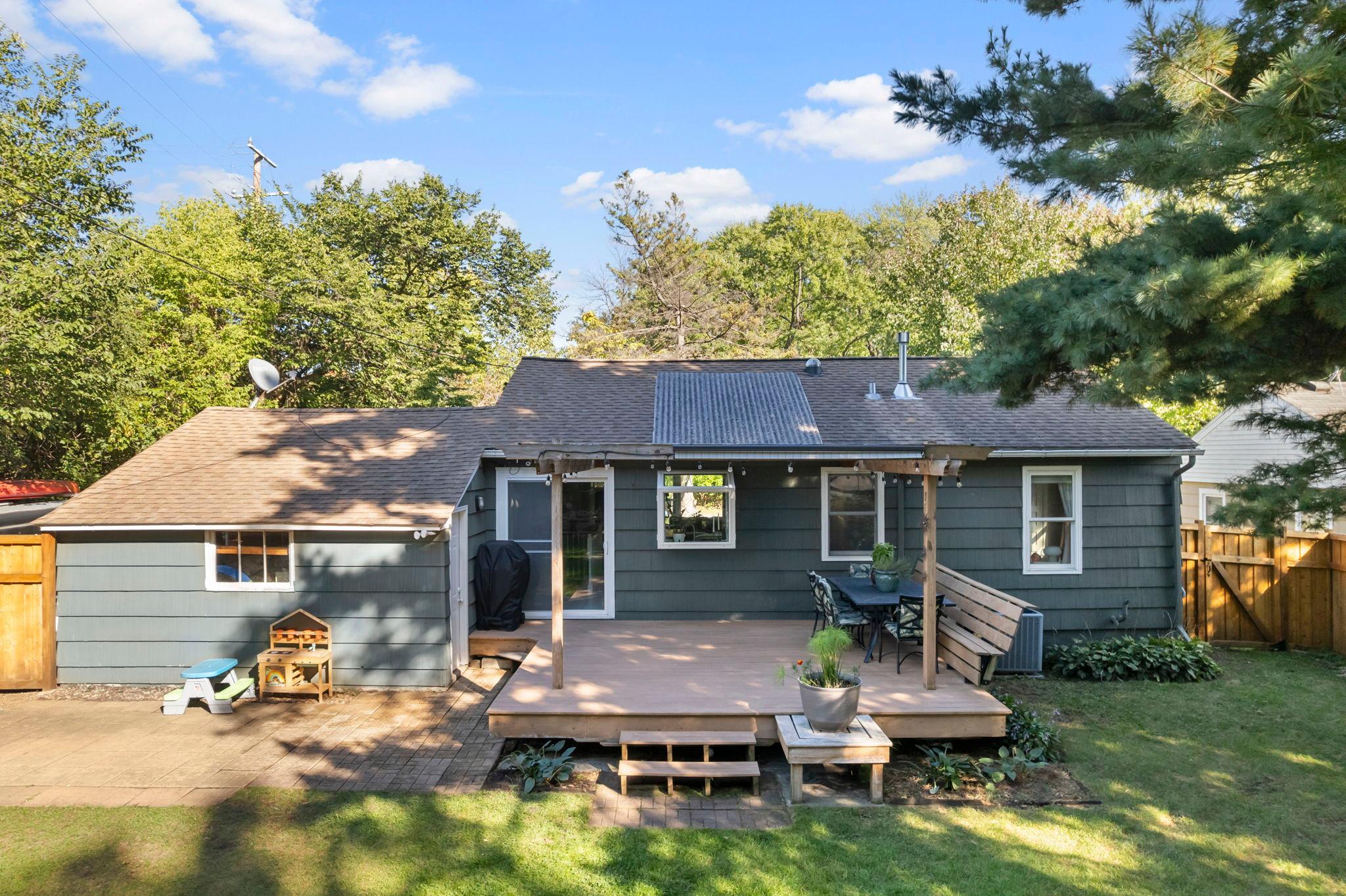 View of Residential at 3904 Brunswick Avenue, Saint Louis Park MN 55416, Saint Louis Park (90 of 107) - Mike Wilen | Minnesota Team Real Estate