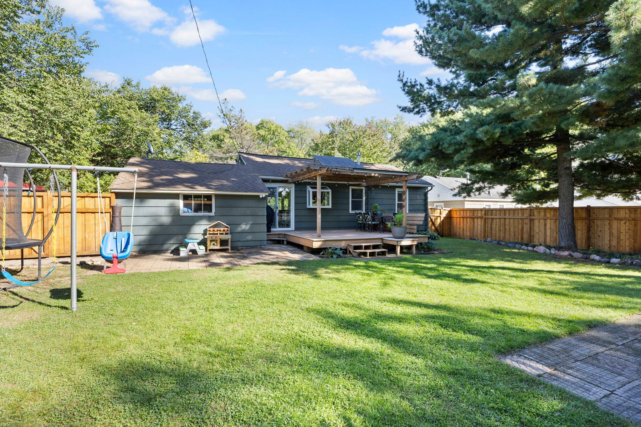 View of Residential at 3904 Brunswick Avenue, Saint Louis Park MN 55416, Saint Louis Park (61 of 107) - Mike Wilen | Minnesota Team Real Estate