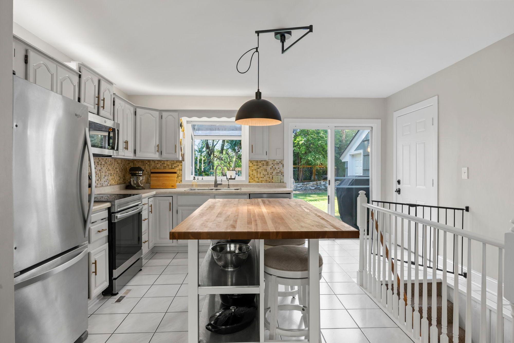 View of Residential at 3904 Brunswick Avenue, Saint Louis Park MN 55416, Saint Louis Park (88 of 107) - Mike Wilen | Minnesota Team Real Estate