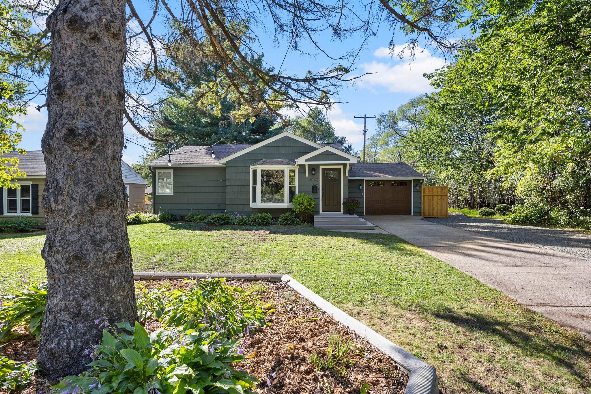 View of Residential at 3904 Brunswick Avenue, Saint Louis Park MN 55416, Saint Louis Park (60 of 107) - Mike Wilen | Minnesota Team Real Estate