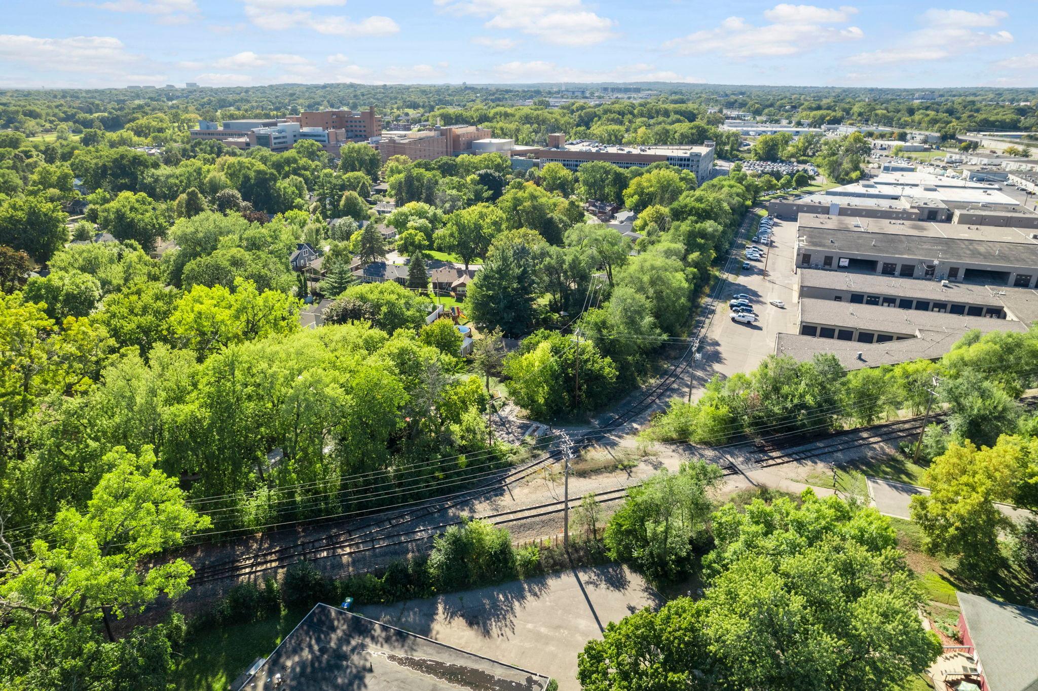 View of Residential at 3904 Brunswick Avenue, Saint Louis Park MN 55416, Saint Louis Park (26 of 107) - Mike Wilen | Minnesota Team Real Estate