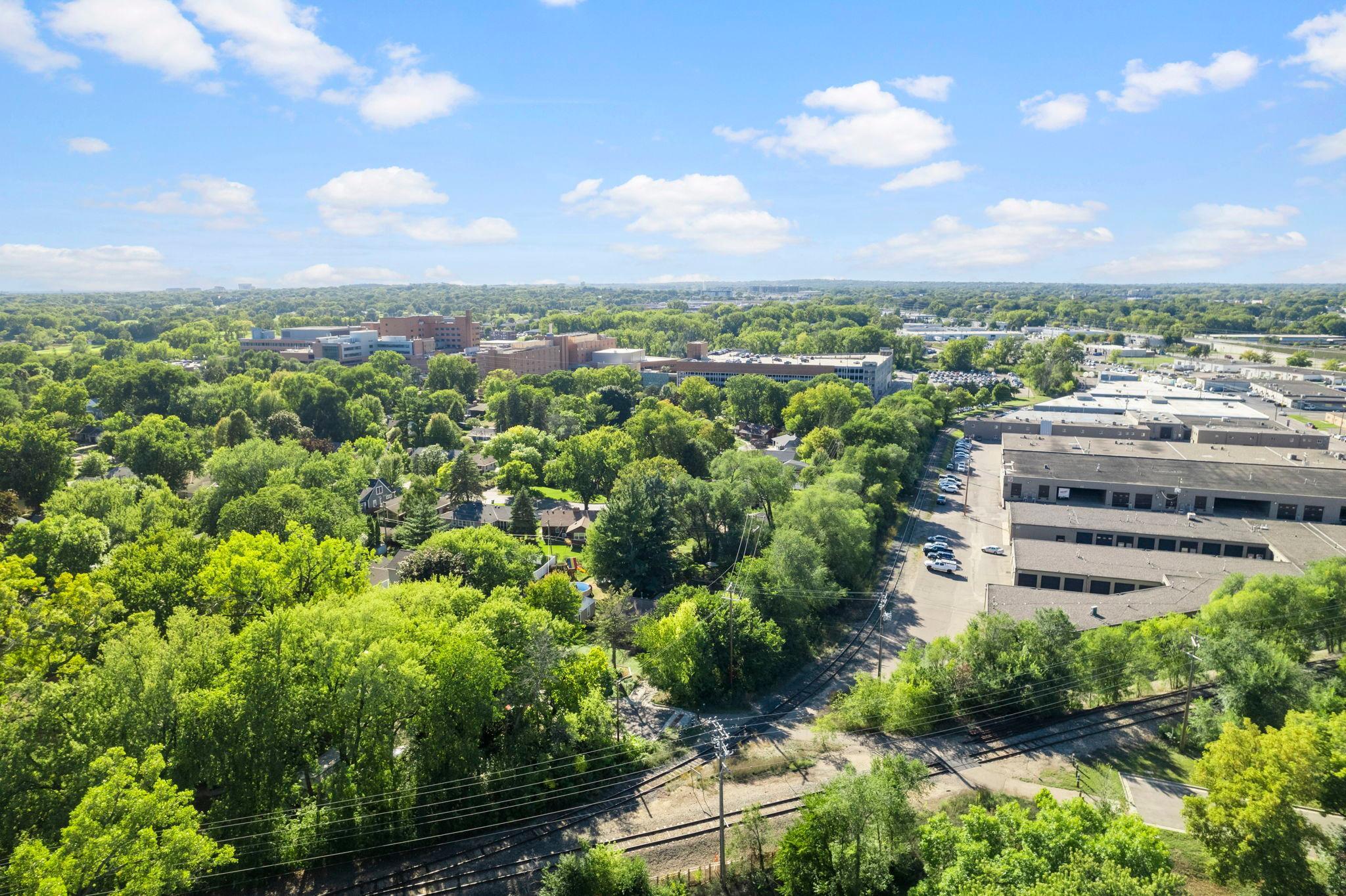 View of Residential at 3904 Brunswick Avenue, Saint Louis Park MN 55416, Saint Louis Park (24 of 107) - Mike Wilen | Minnesota Team Real Estate