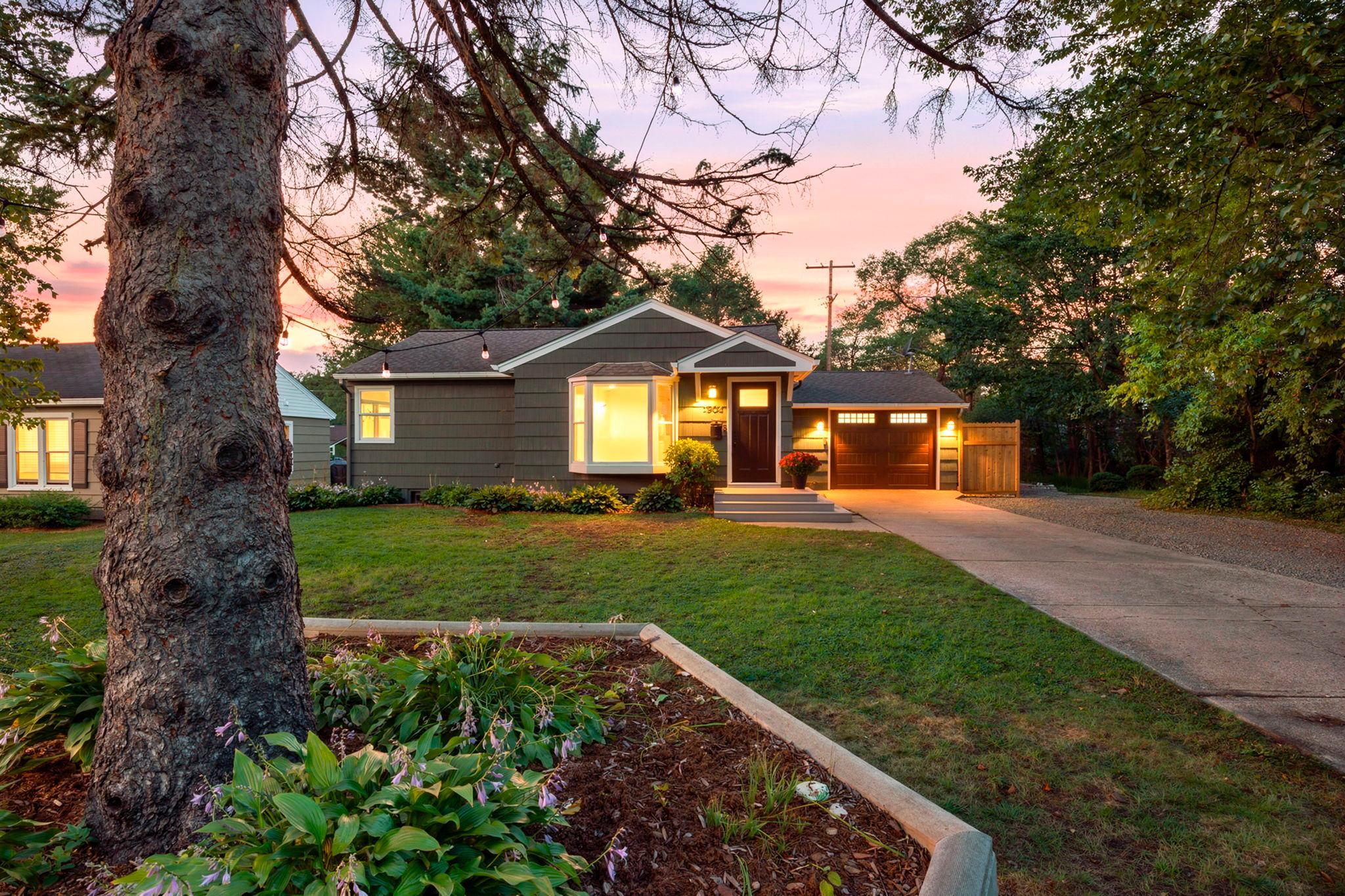 View of Residential at 3904 Brunswick Avenue, Saint Louis Park MN 55416, Saint Louis Park (93 of 107) - Mike Wilen | Minnesota Team Real Estate