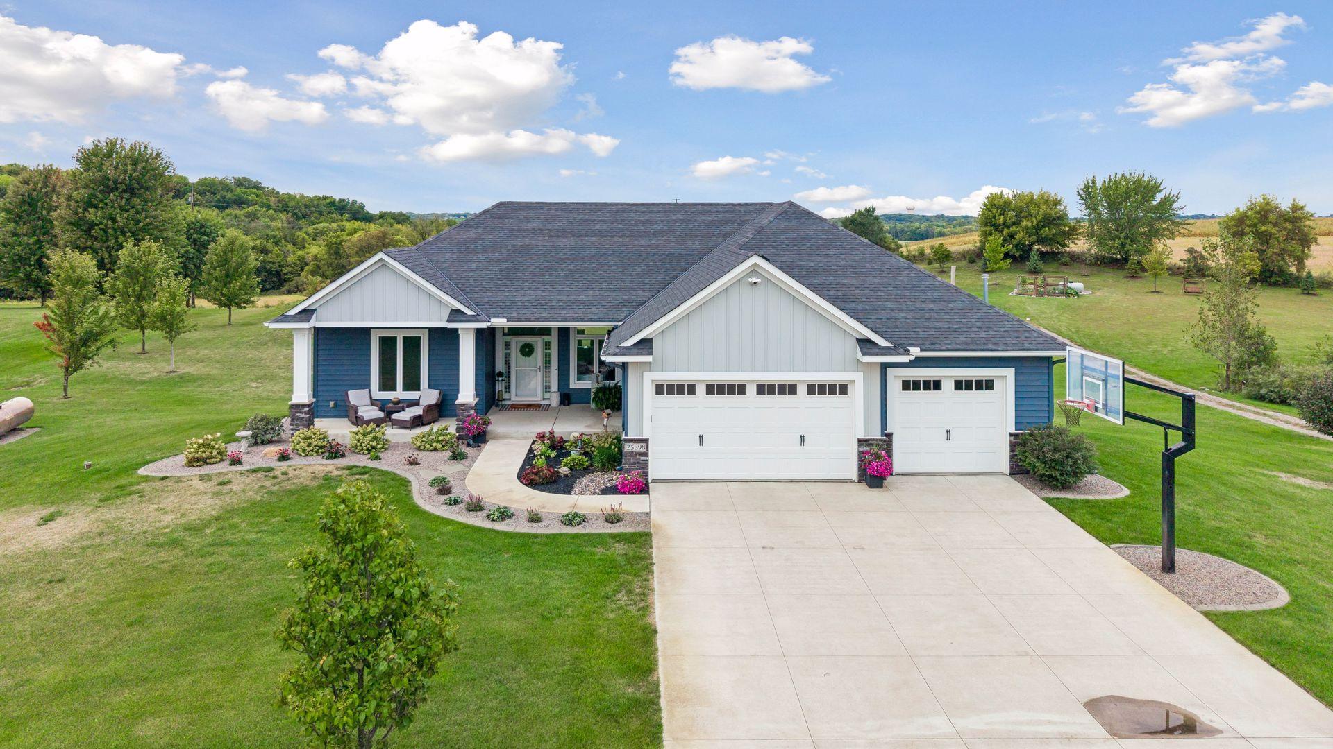 View of Single Family at 25398 Mardale Drive, Rogers - Mike Wilen | Minnesota Team Real Estate