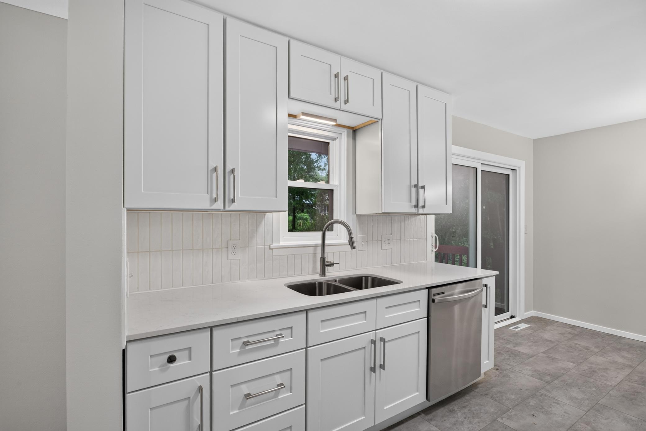 View of Residential at 406 Centennial Drive, Roseville MN 55113, Roseville (3 of 35) - Mike Wilen | Minnesota Team Real Estate