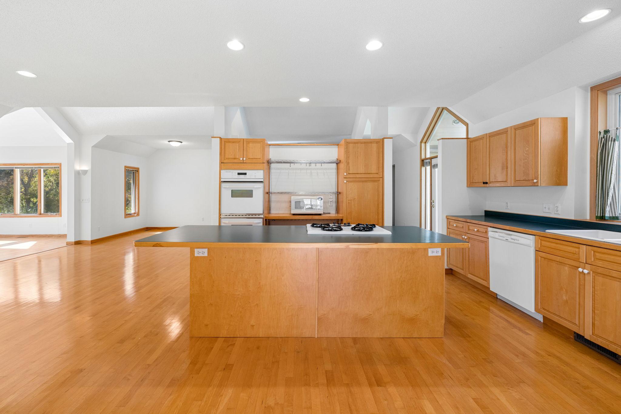 View of Residential at 787 Ashley Drive, Chaska MN 55318, Chaska (16 of 58) - Mike Wilen | Minnesota Team Real Estate