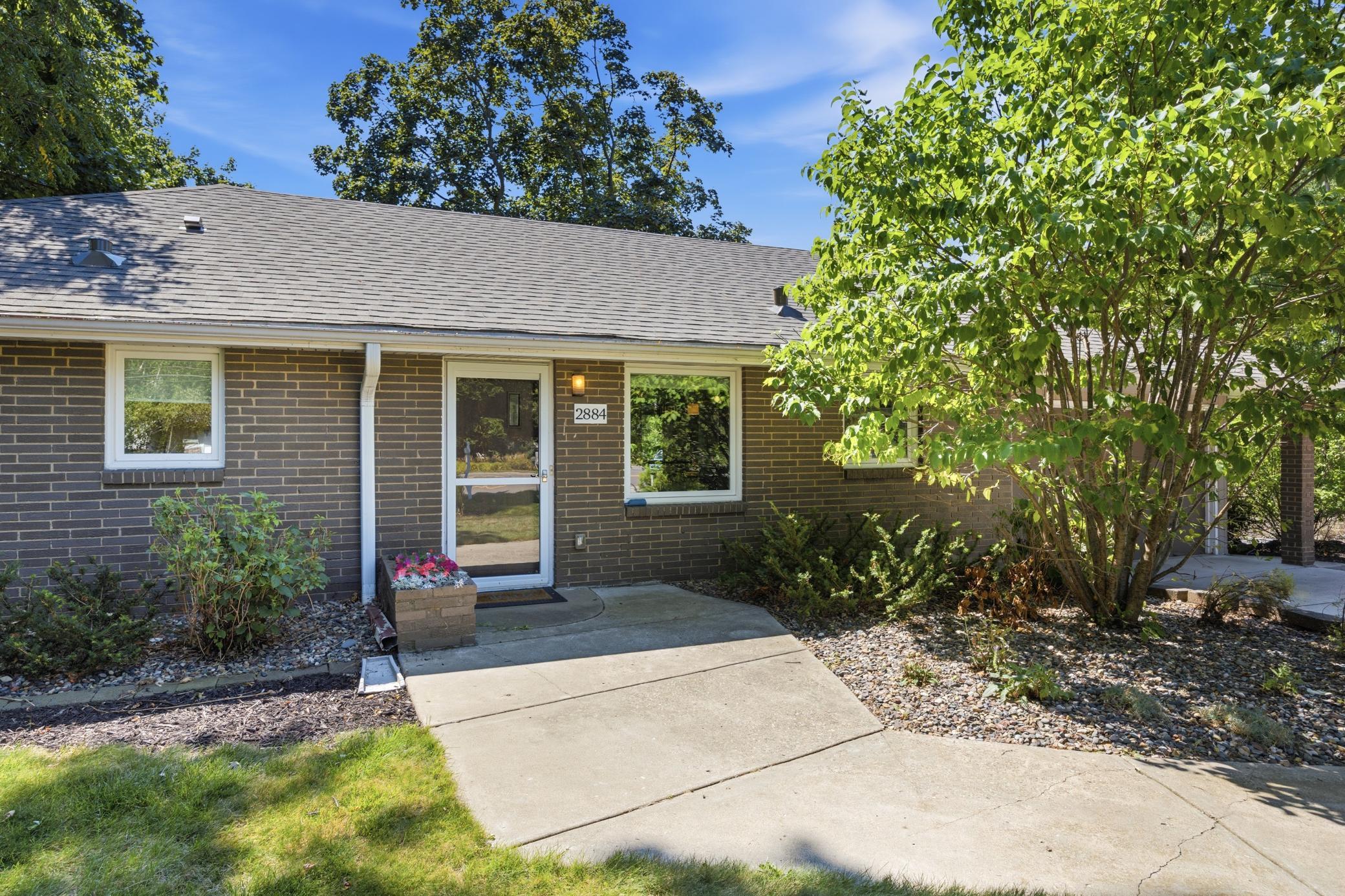 View of Residential at 2884 Owasso Boulevard, Roseville MN 55113, Roseville (4 of 20) - Mike Wilen | Minnesota Team Real Estate