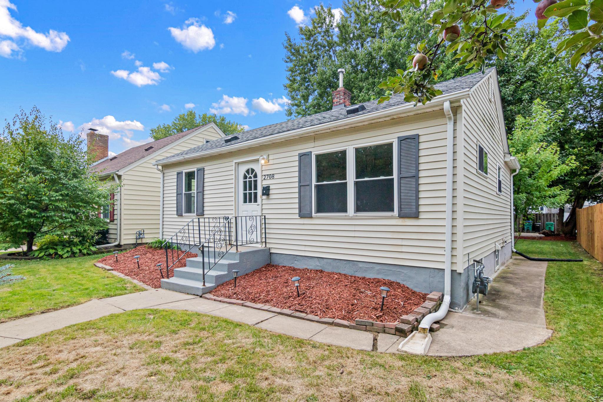 View of Residential at 2708 Webster Avenue, Saint Louis Park MN 55416, Saint Louis Park (28 of 32) - Mike Wilen | Minnesota Team Real Estate
