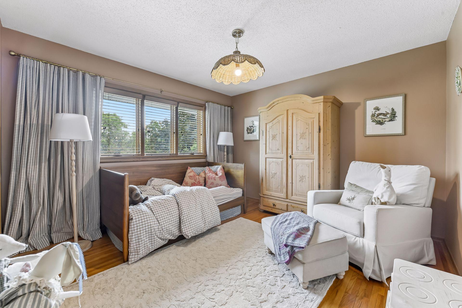View of Residential at 15803 Holdridge Road, Wayzata MN 55391, Wayzata (27 of 51) - Mike Wilen | Minnesota Team Real Estate