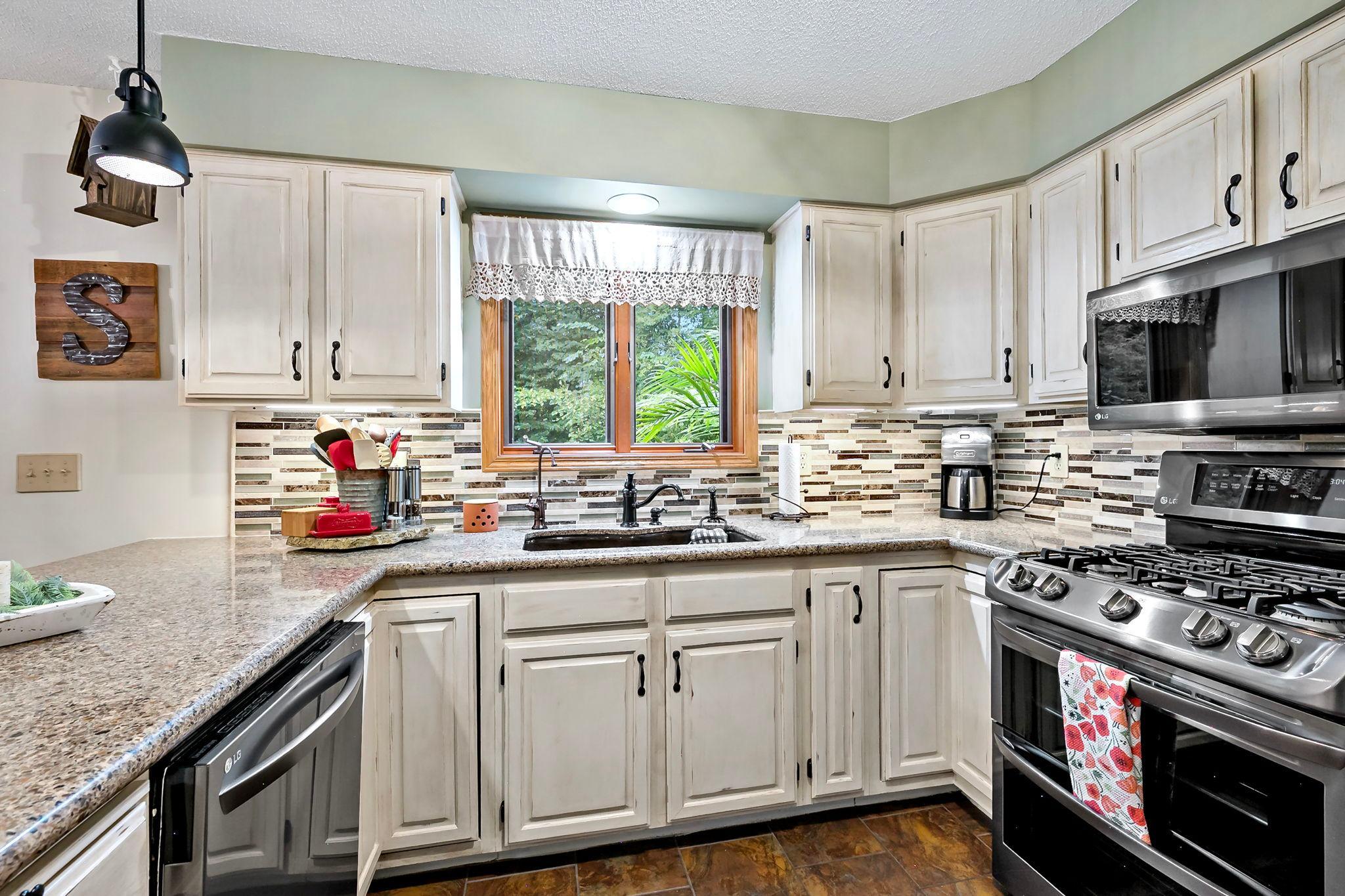 View of Residential at 112122 Haering Lane, Chaska MN 55318, Chaska (10 of 43) - Mike Wilen | Minnesota Team Real Estate