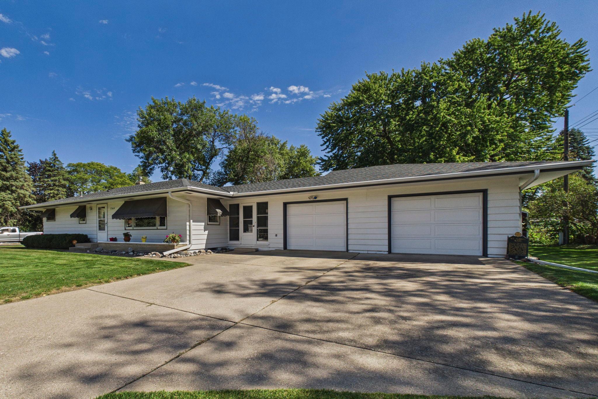View of Residential at 2364 Saint Albans Street, Roseville MN 55113, Roseville (25 of 27) - Mike Wilen | Minnesota Team Real Estate
