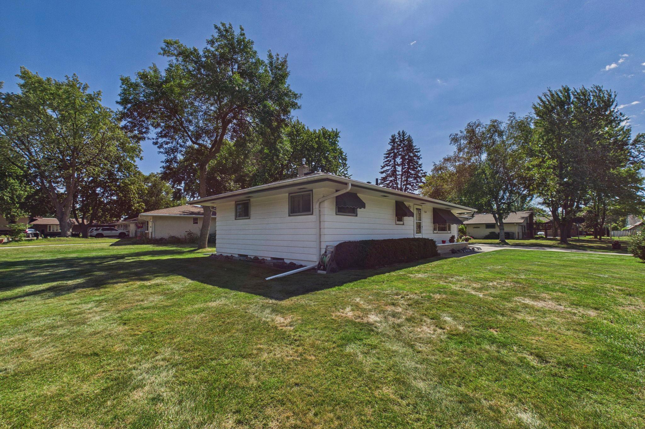 View of Residential at 2364 Saint Albans Street, Roseville MN 55113, Roseville (24 of 27) - Mike Wilen | Minnesota Team Real Estate