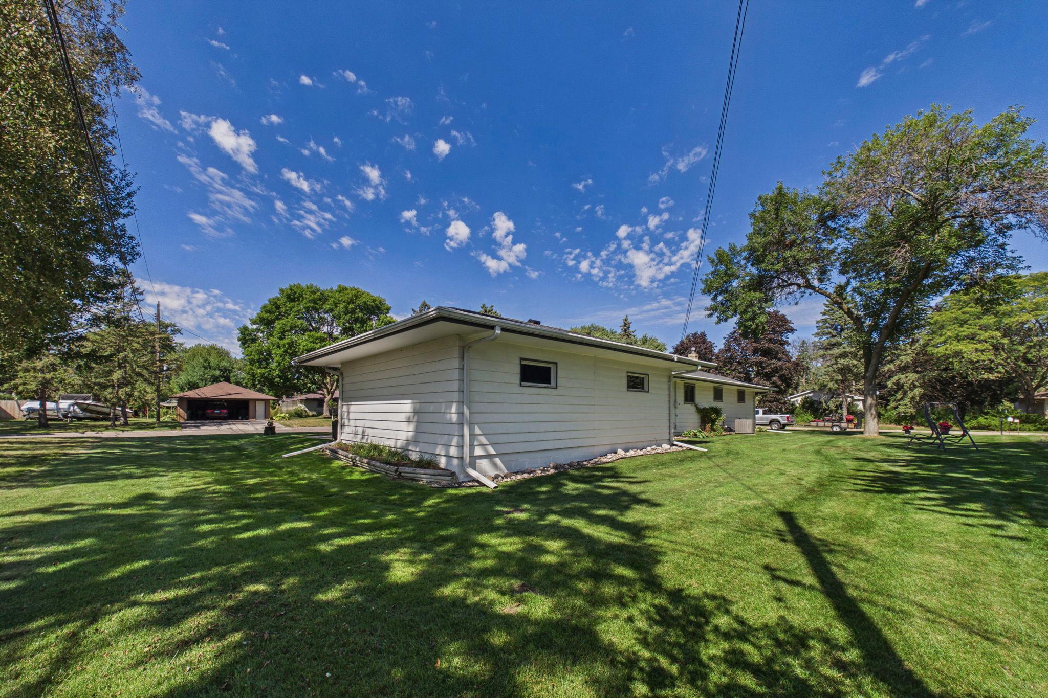 View of Residential at 2364 Saint Albans Street, Roseville MN 55113, Roseville (22 of 27) - Mike Wilen | Minnesota Team Real Estate