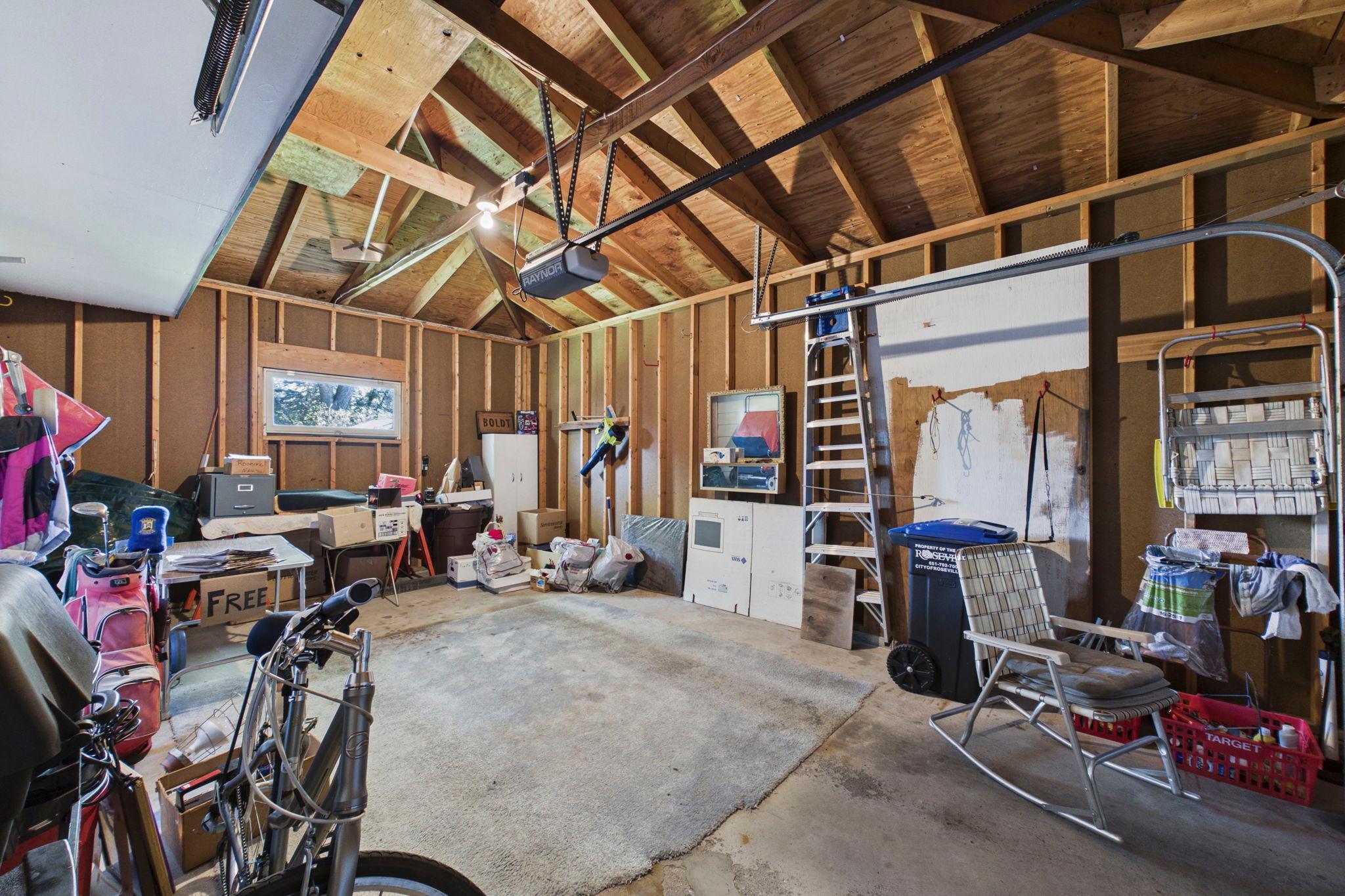 View of Residential at 2364 Saint Albans Street, Roseville MN 55113, Roseville (20 of 27) - Mike Wilen | Minnesota Team Real Estate