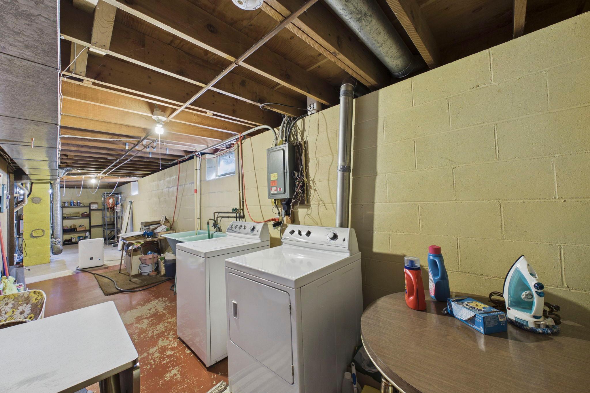 View of Residential at 2364 Saint Albans Street, Roseville MN 55113, Roseville (18 of 27) - Mike Wilen | Minnesota Team Real Estate