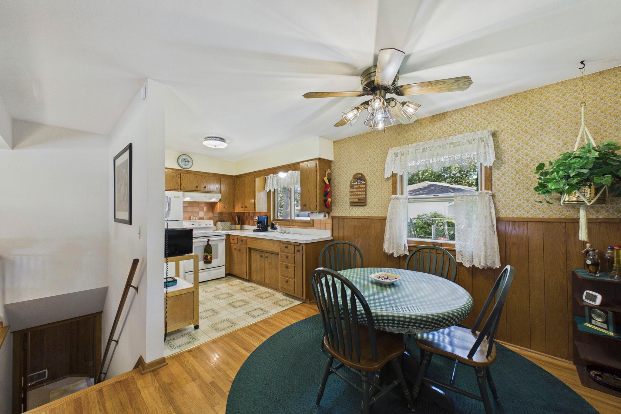 View of Residential at 2364 Saint Albans Street, Roseville MN 55113, Roseville (5 of 27) - Mike Wilen | Minnesota Team Real Estate