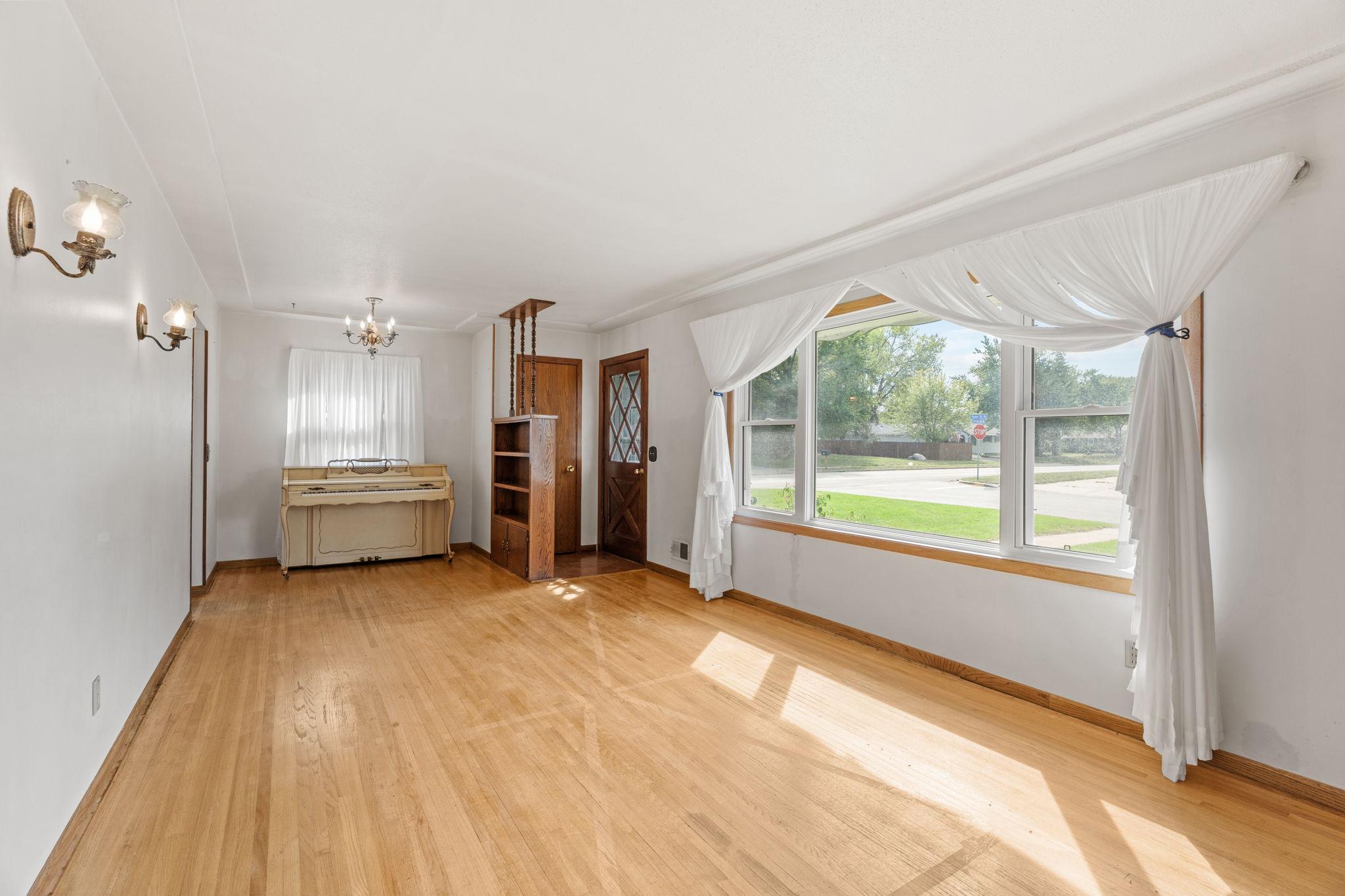 View of Residential at 483 Manor Drive, Spring Lake Park MN 55432, Spring Lake Park (5 of 23) - Mike Wilen | Minnesota Team Real Estate
