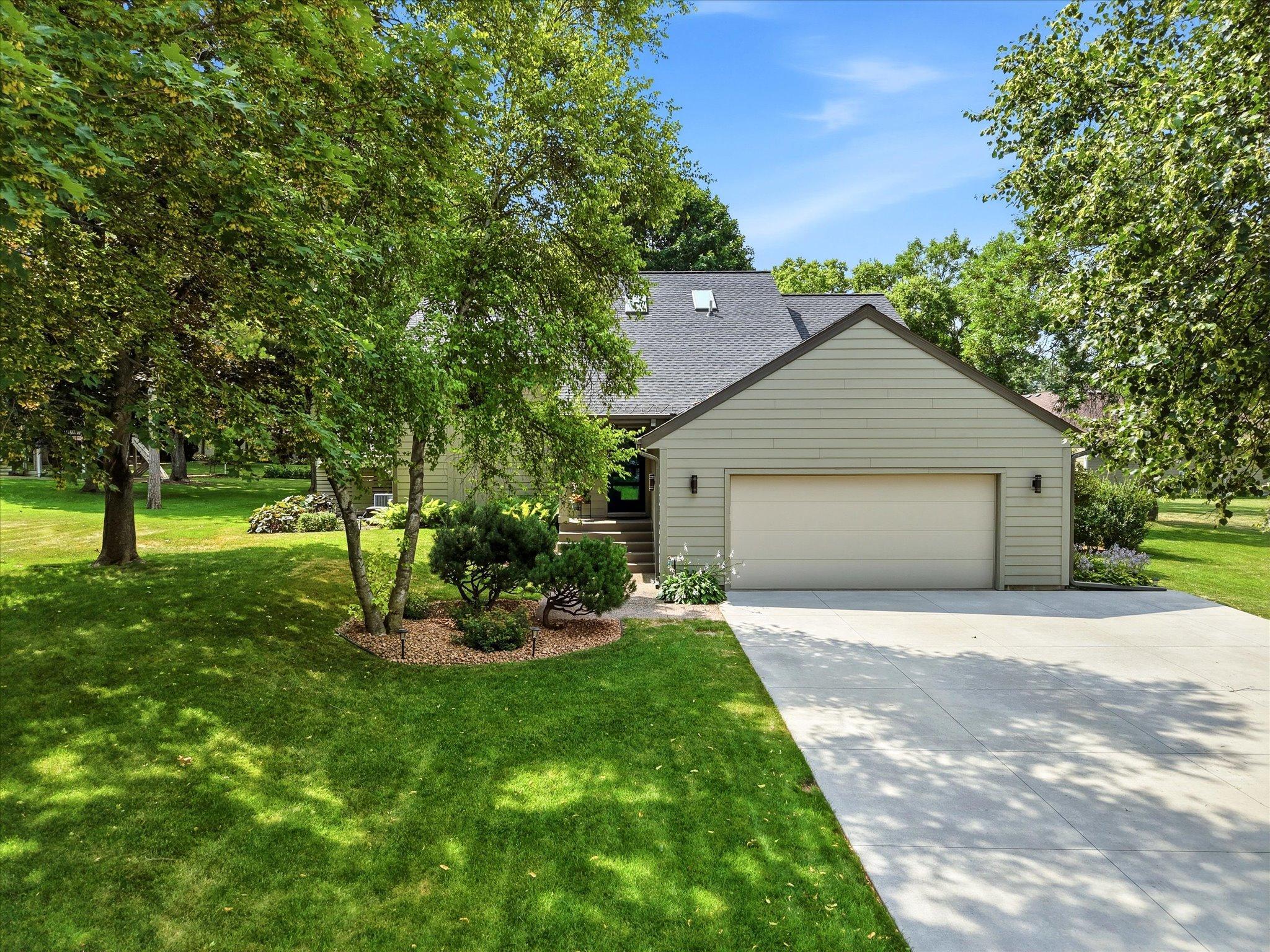 View of Residential at 15809 Nursery Drive, Minnetonka MN 55345, Minnetonka (43 of 53) - Mike Wilen | Minnesota Team Real Estate