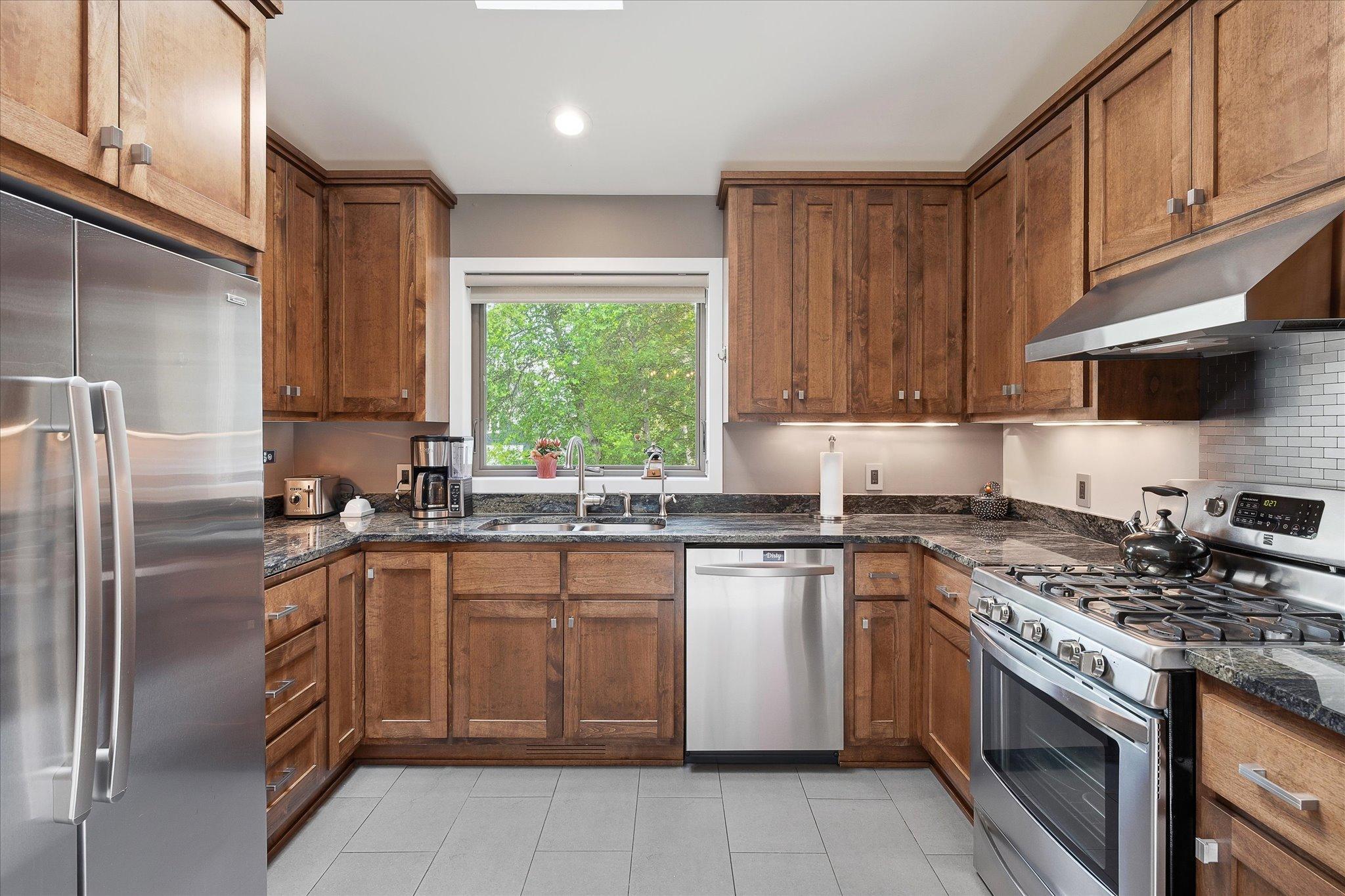 View of Residential at 15809 Nursery Drive, Minnetonka MN 55345, Minnetonka (11 of 53) - Mike Wilen | Minnesota Team Real Estate