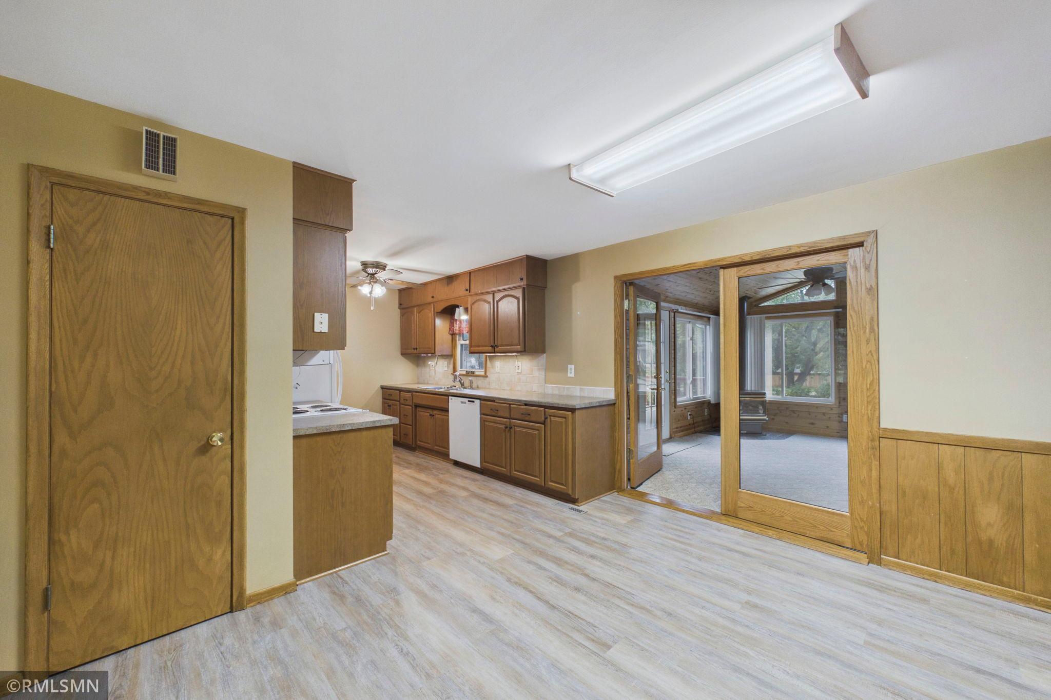 View of Residential at 2728 Sunset Lane, Burnsville MN 55337, Burnsville (8 of 38) - Mike Wilen | Minnesota Team Real Estate