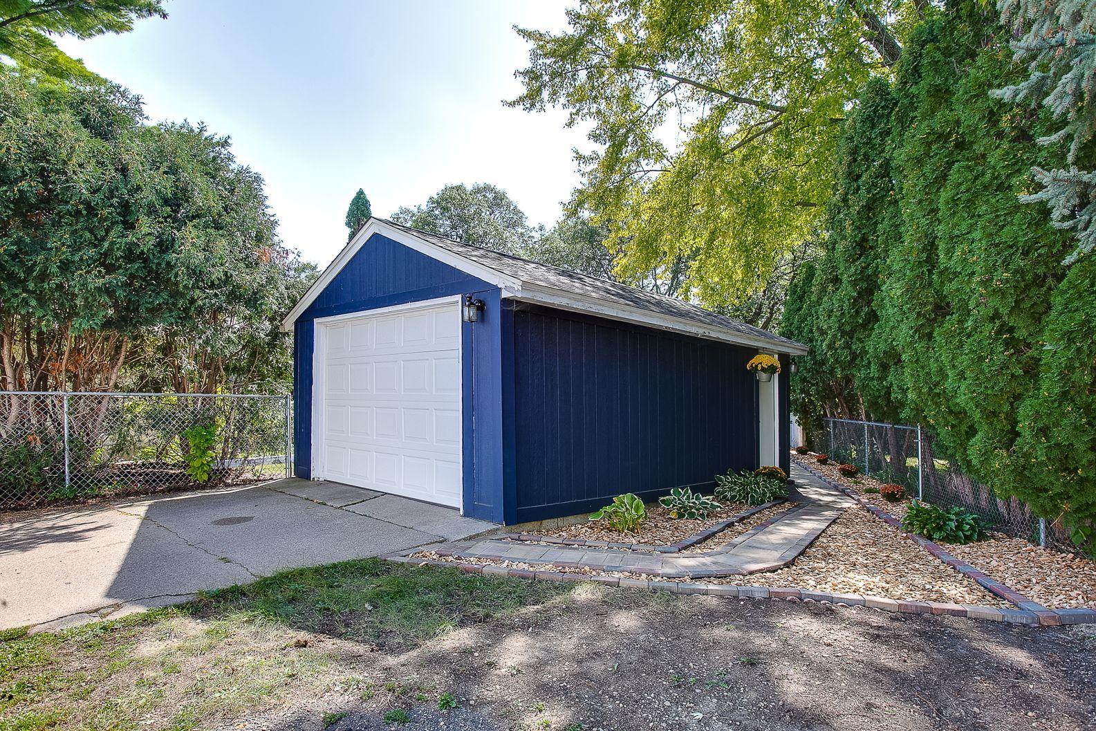 View of Residential at 2151 Eleanor Avenue, Saint Paul MN 55116, Saint Paul (21 of 22) - Mike Wilen | Minnesota Team Real Estate