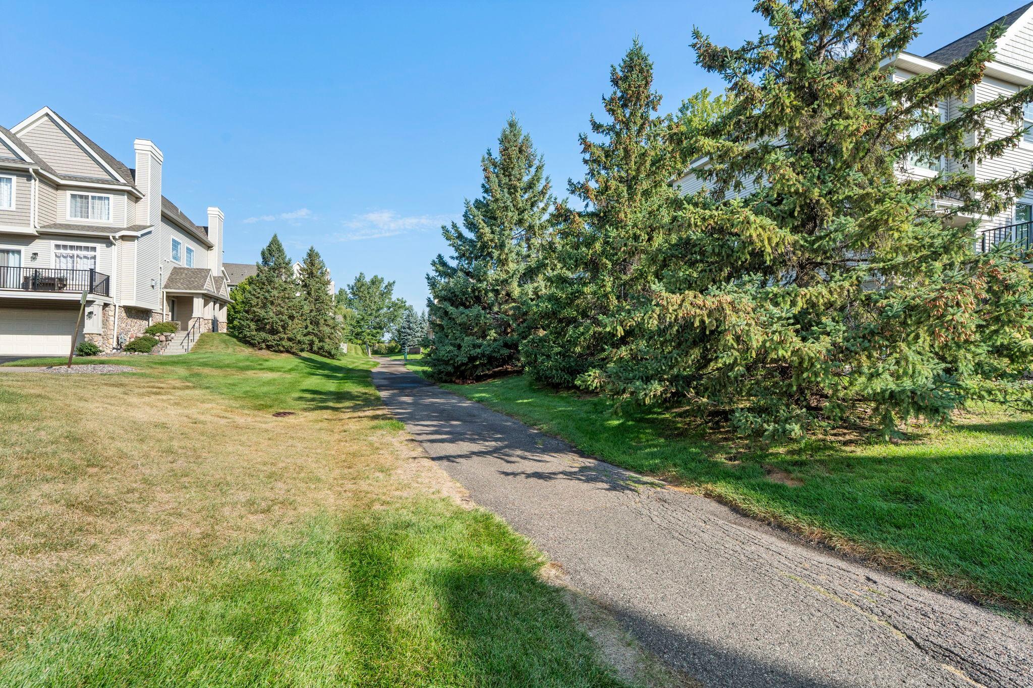 View of Residential at 11226 Baltimore Street #H, Blaine MN 55449, Blaine (48 of 55) - Mike Wilen | Minnesota Team Real Estate