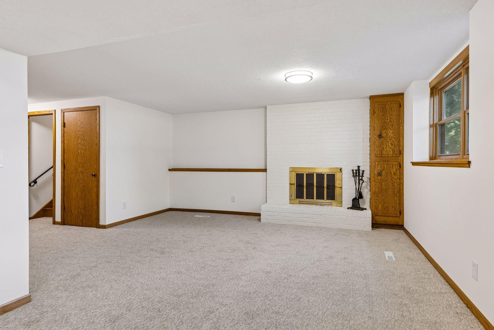 View of Residential at 2215 Lincoln Street, Minneapolis MN 55418, Minneapolis (19 of 34) - Mike Wilen | Minnesota Team Real Estate